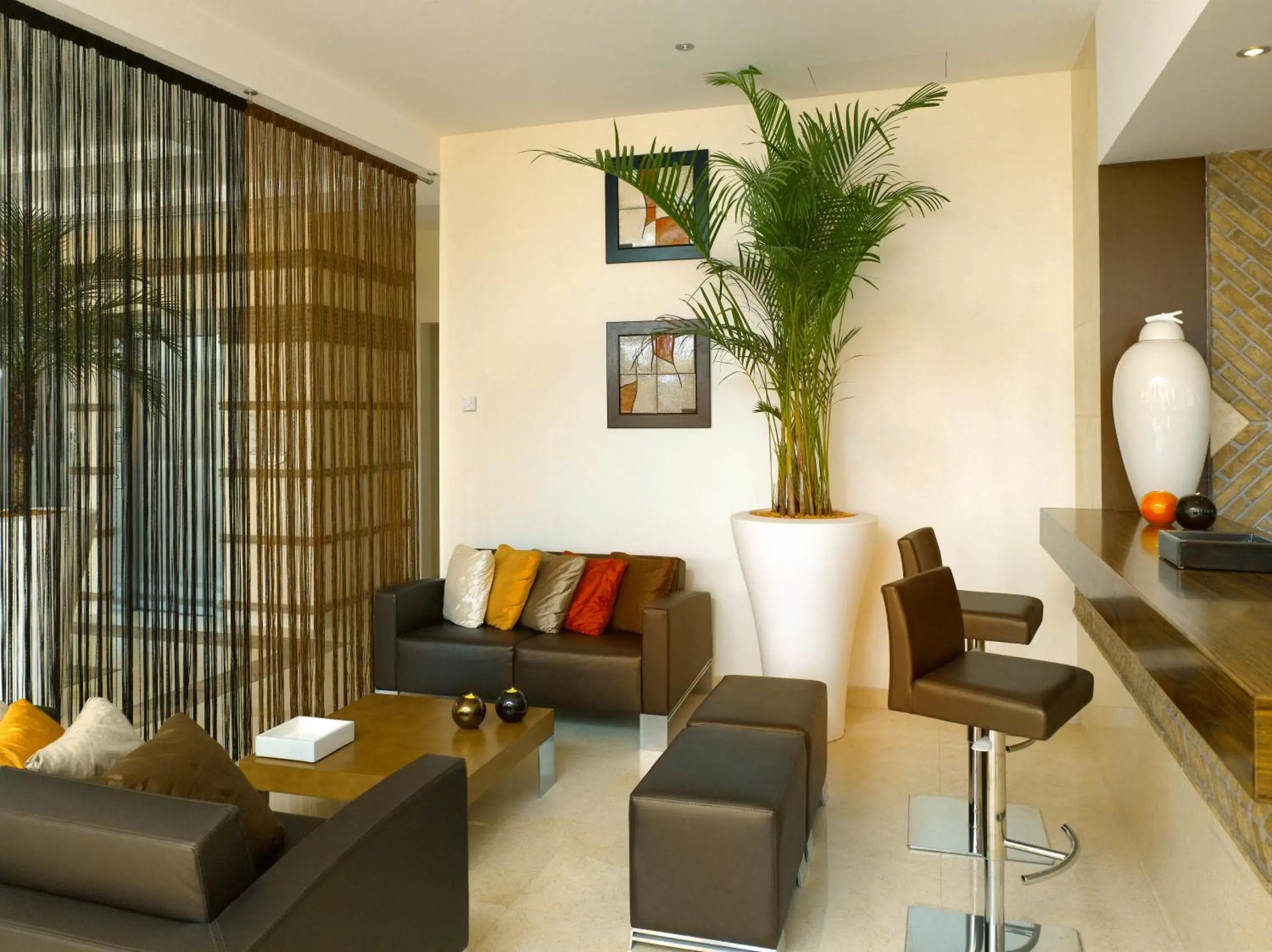 Lounge or bar, Seating Area in Hotel Praia Sol