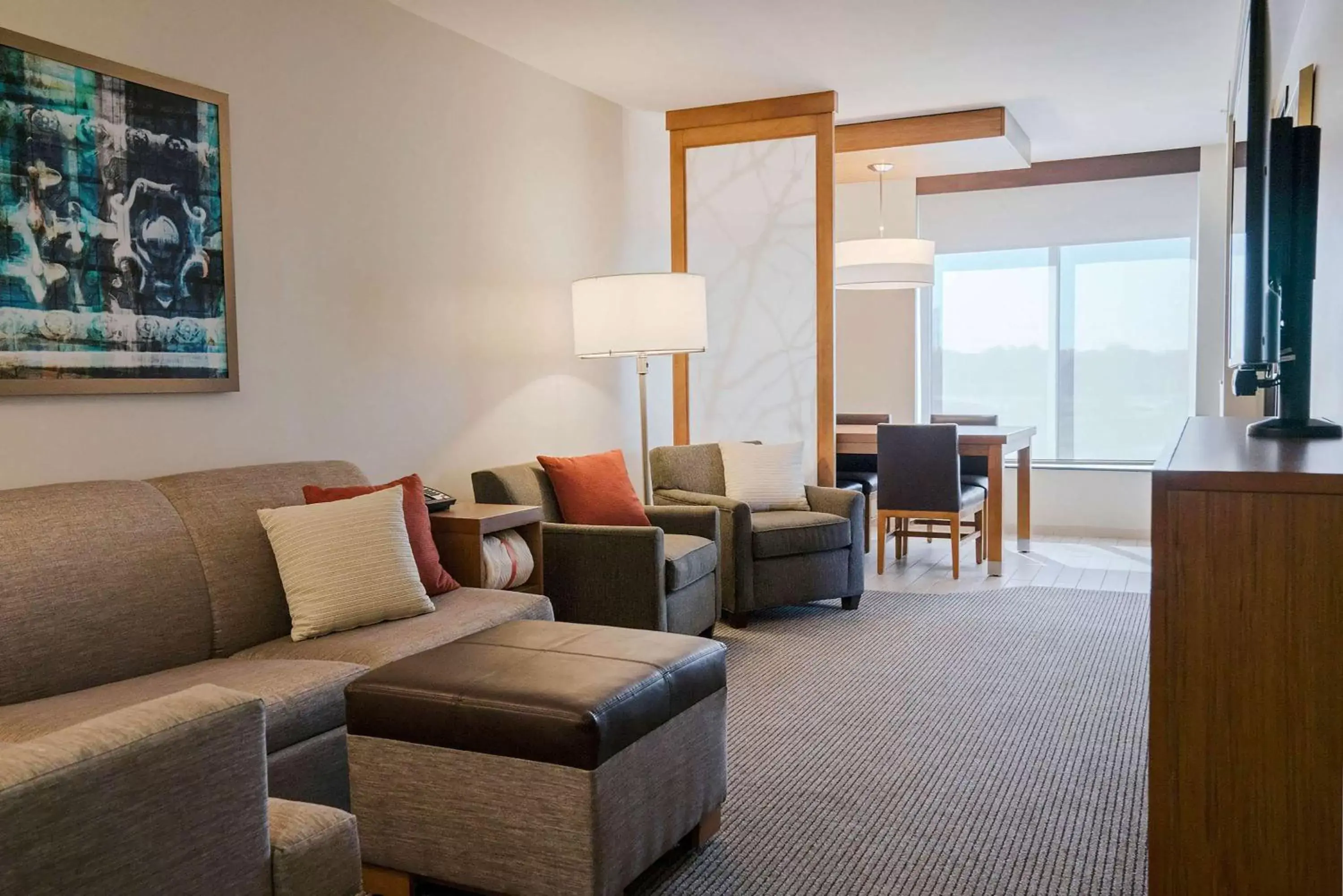 Photo of the whole room, Seating Area in Hyatt Place Buffalo / Amherst, NY