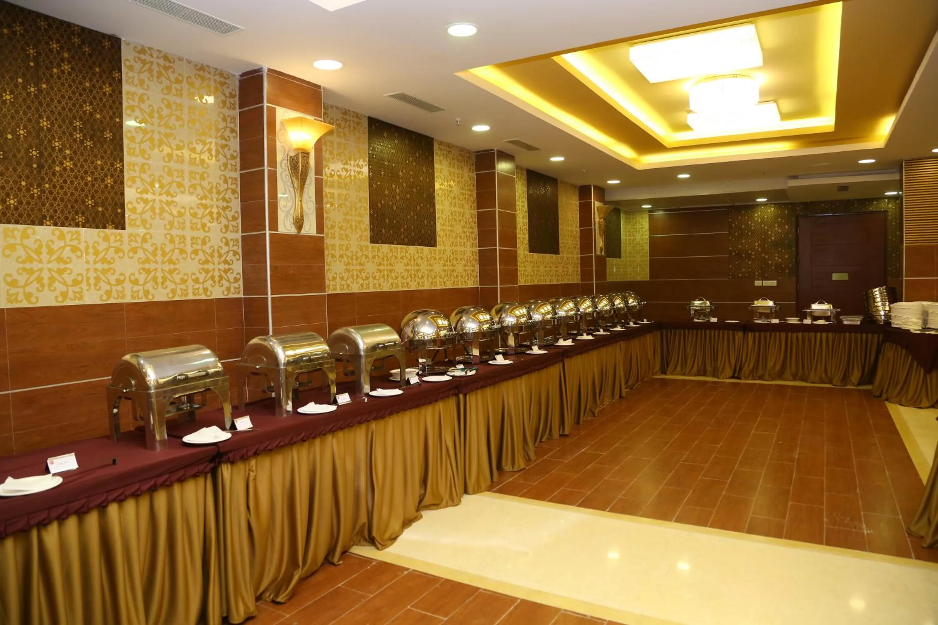 Banquet/Function facilities in Raaj Bhaavan Clarks Inn Chennai