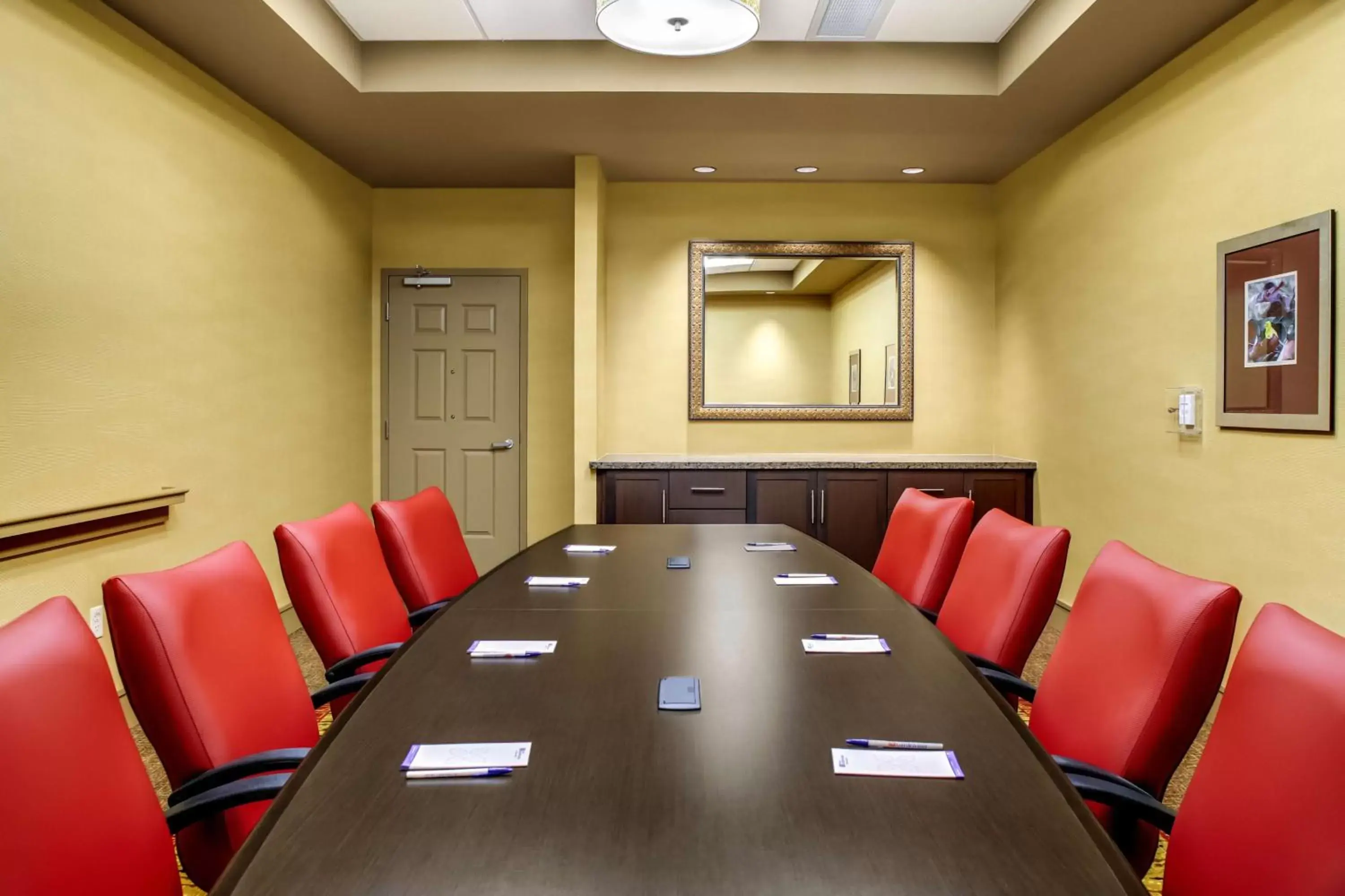 Meeting/conference room in Hilton Garden Inn Pittsburgh/Cranberry