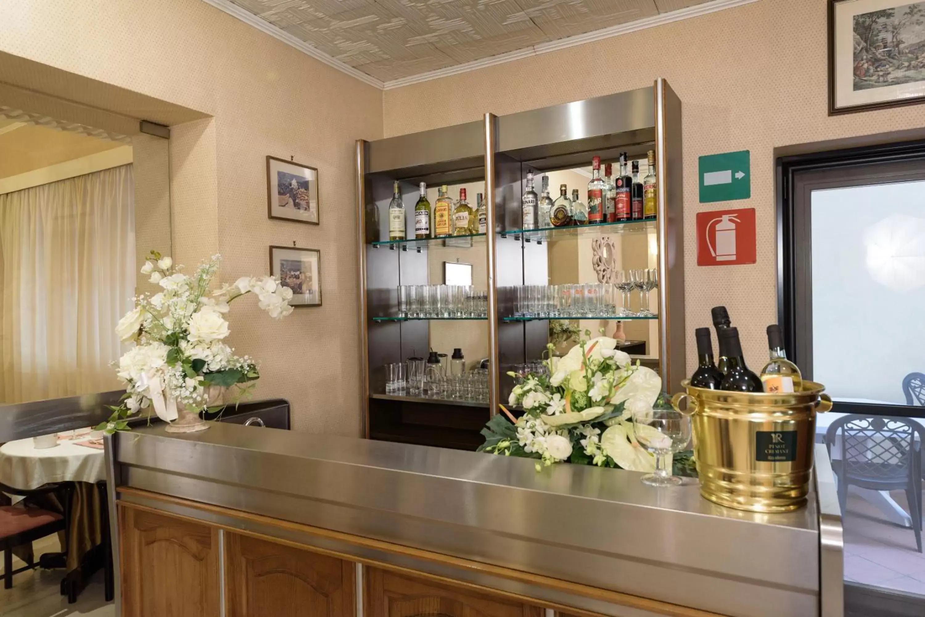 Lounge or bar in Hotel Morchio Mhotelsgroup