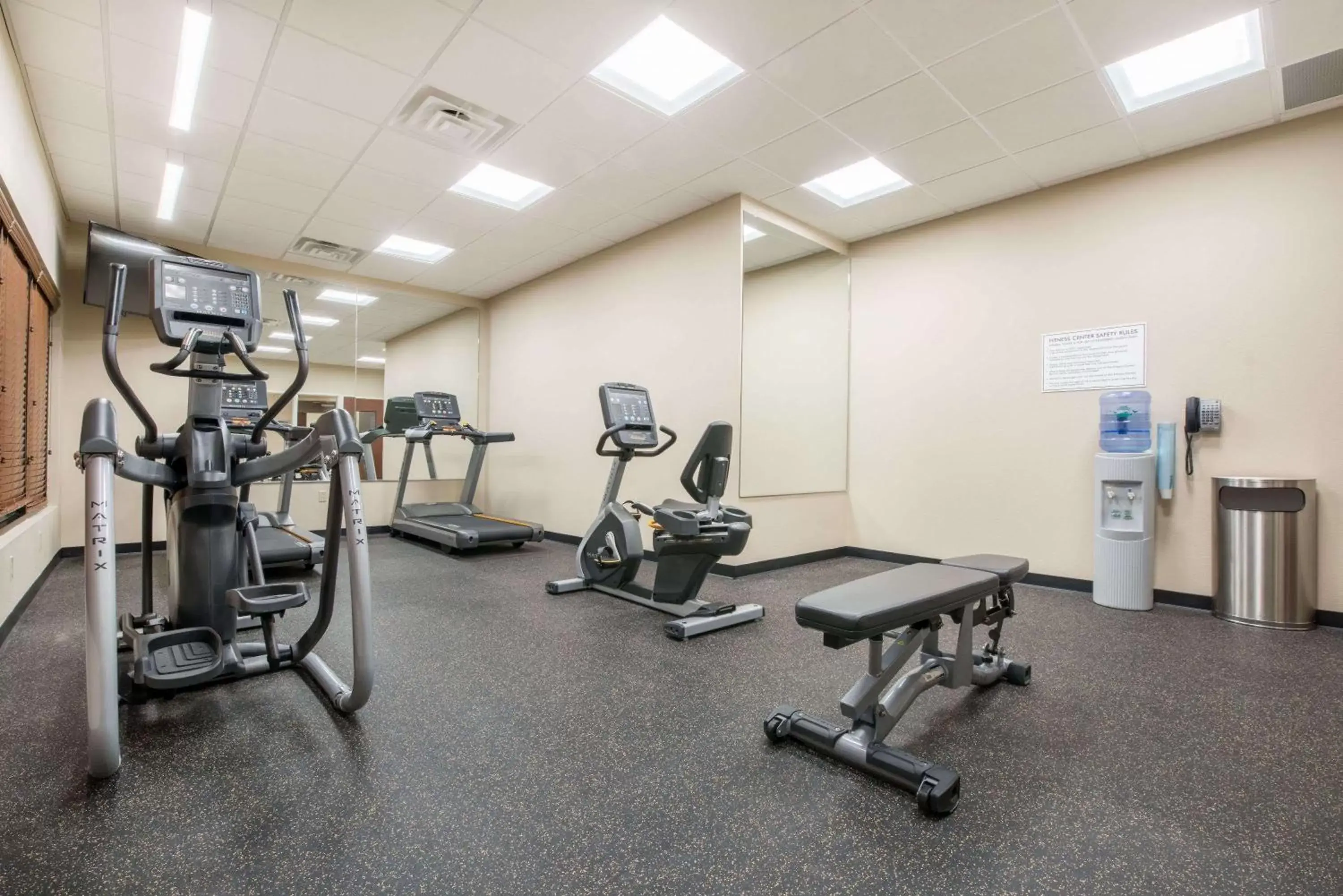 Fitness centre/facilities, Fitness Center/Facilities in Hawthorn Suites by Wyndham Bridgeport