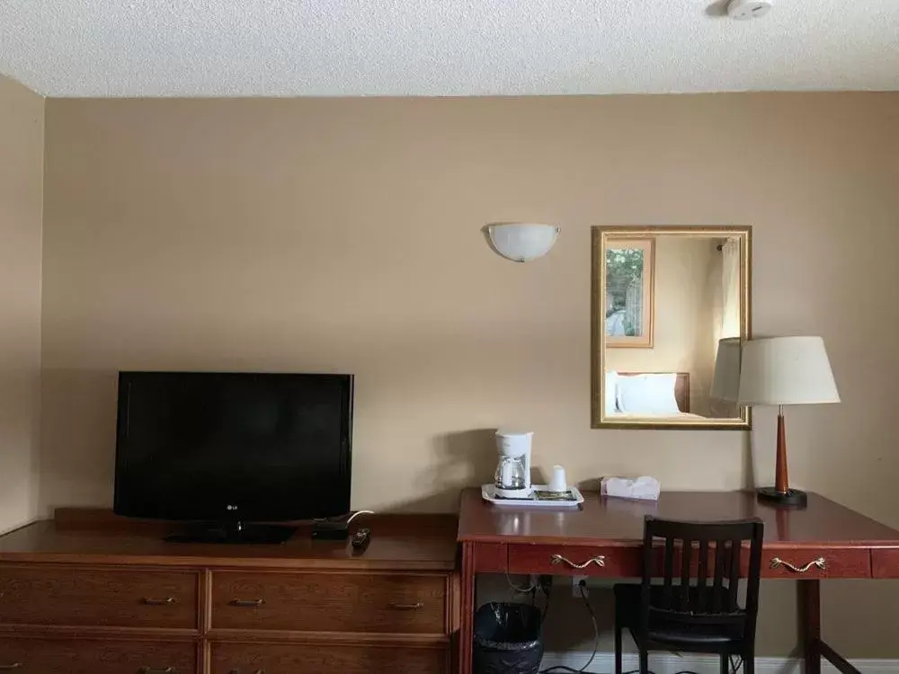 TV/Entertainment Center in Village Inn & Suites - Sudbury