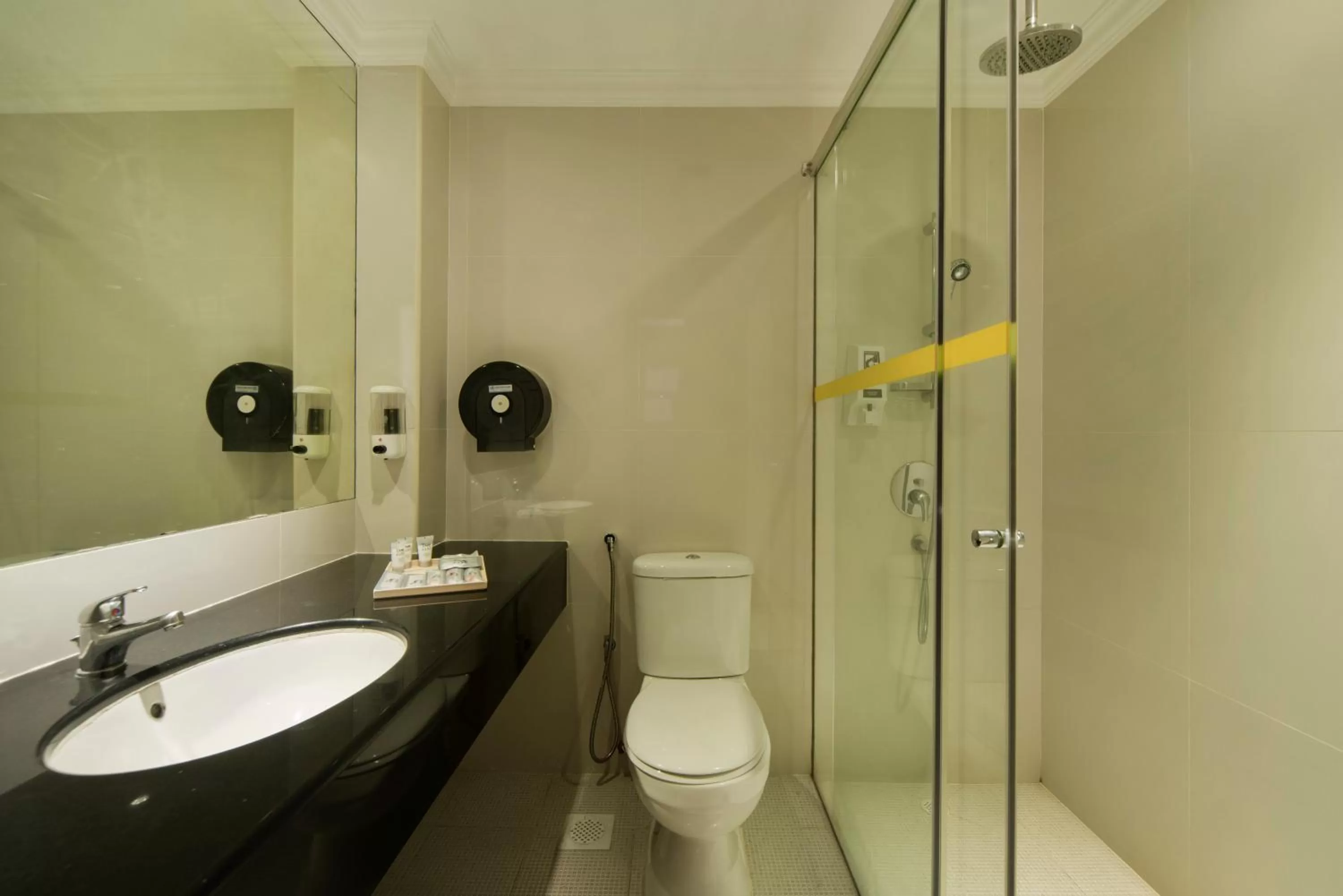 Shower in New Cape Inn