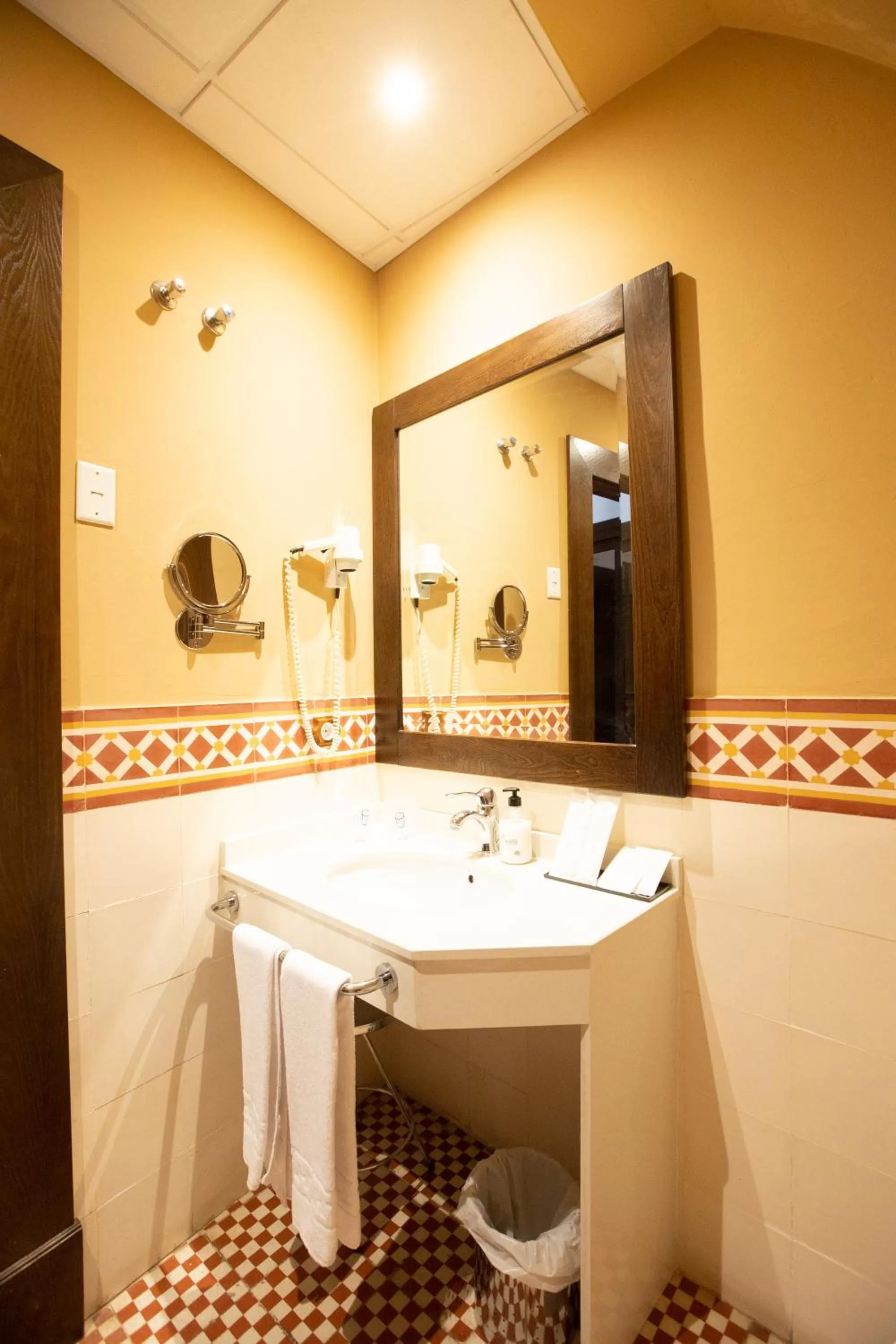 Bathroom in Hotel Rural OLIVENZA PALACIO