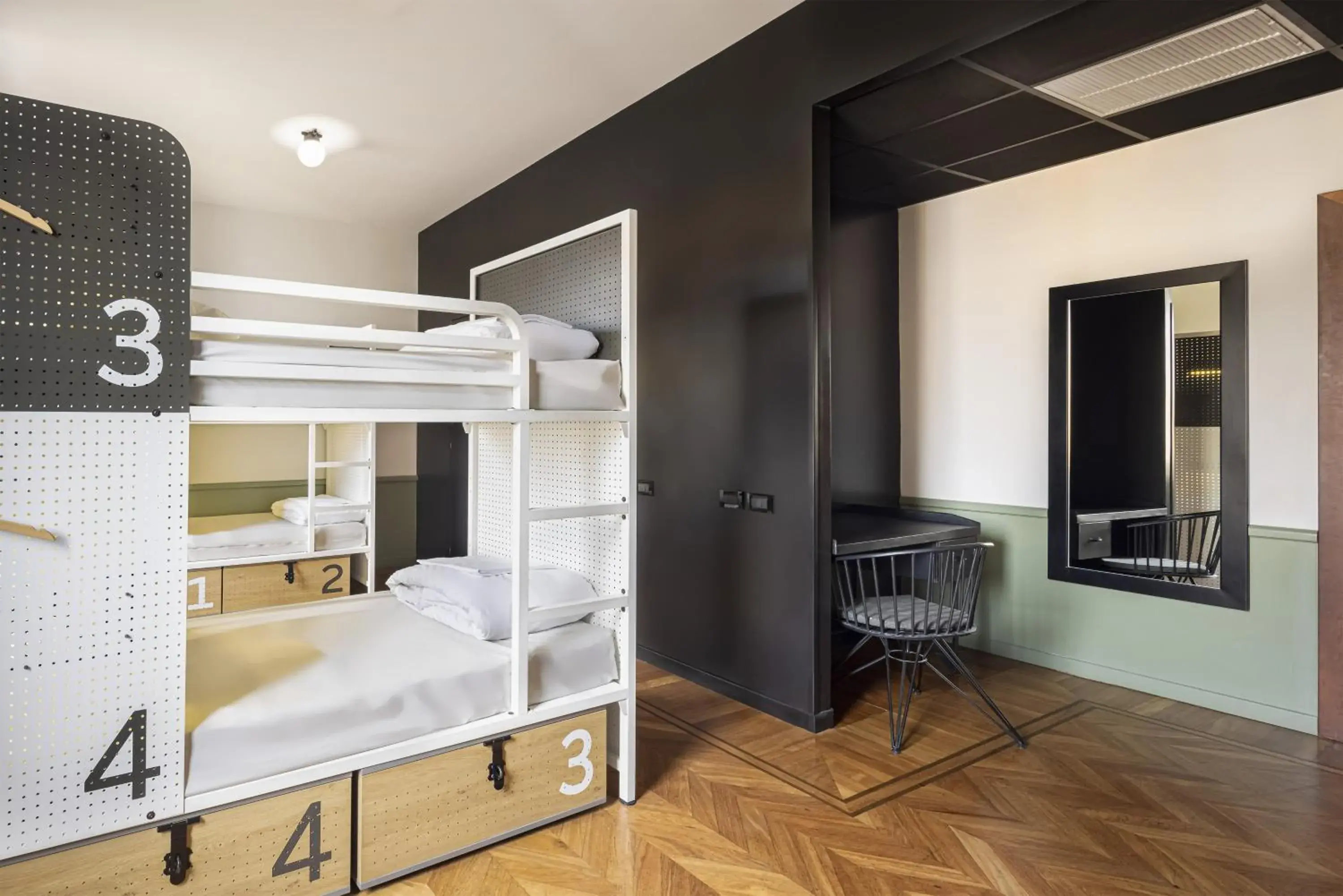 Seating area, Bunk Bed in Generator Rome