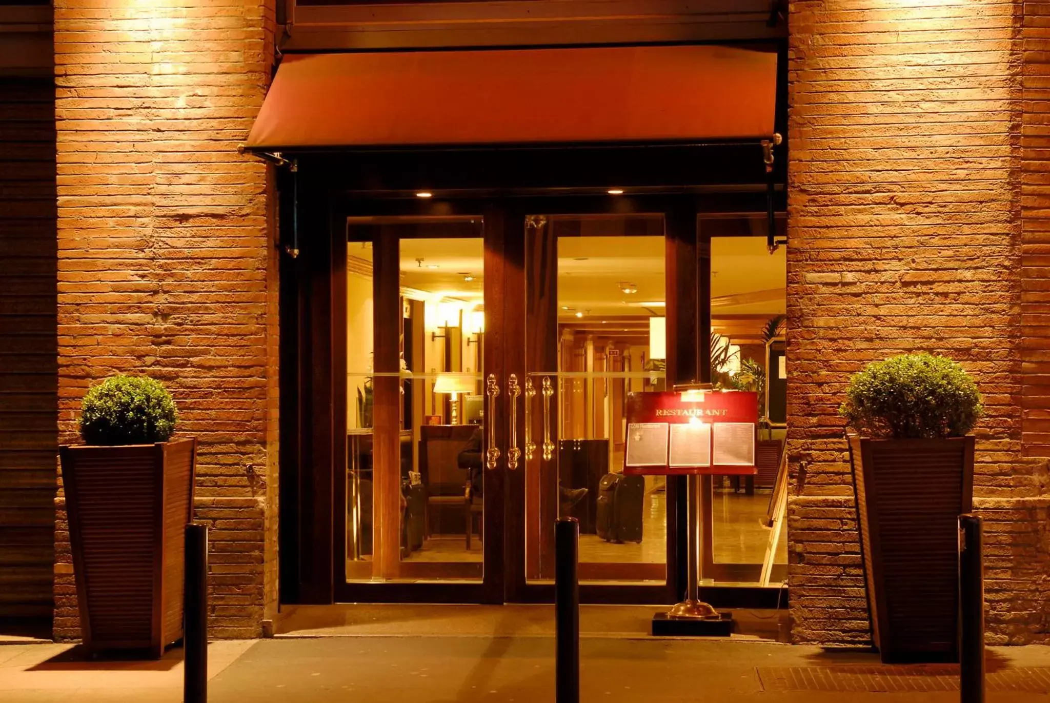 Property building in Plaza Hotel Capitole Toulouse - Anciennement-formerly CROWNE PLAZA