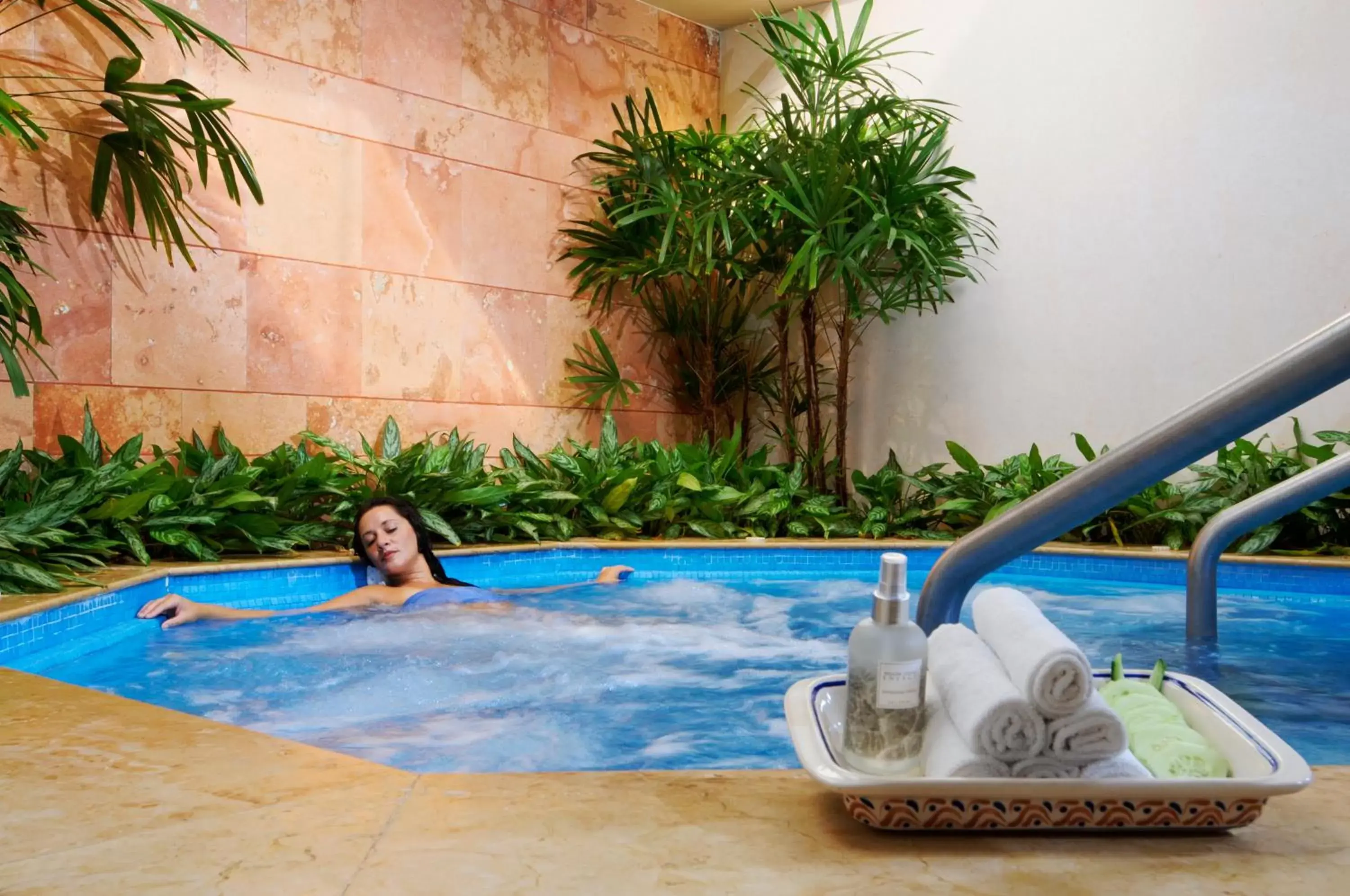 Spa and wellness centre/facilities, Swimming Pool in Princess Mundo Imperial Riviera Diamante Acapulco