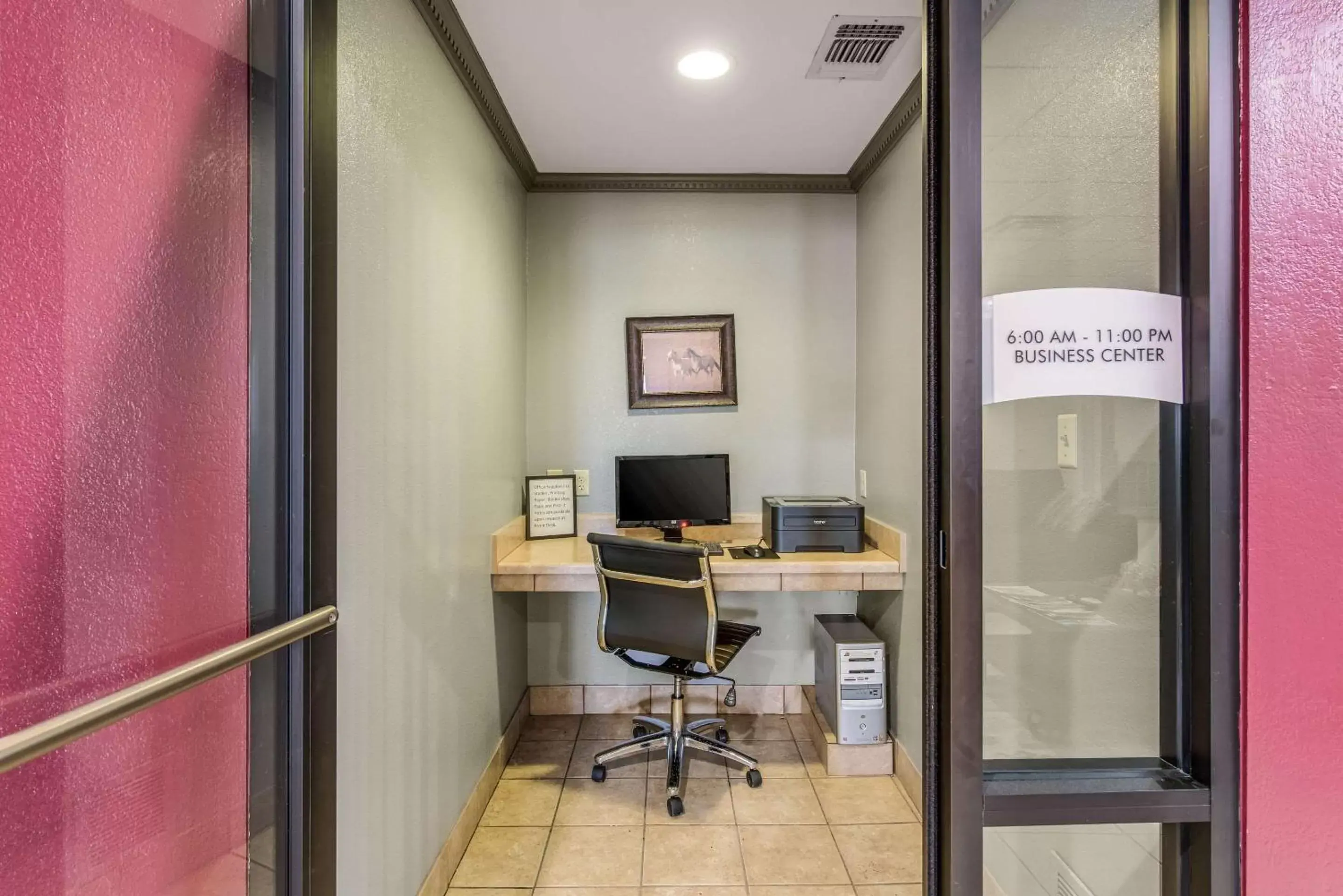 On site, Business Area/Conference Room in Quality Inn Ozona I-10