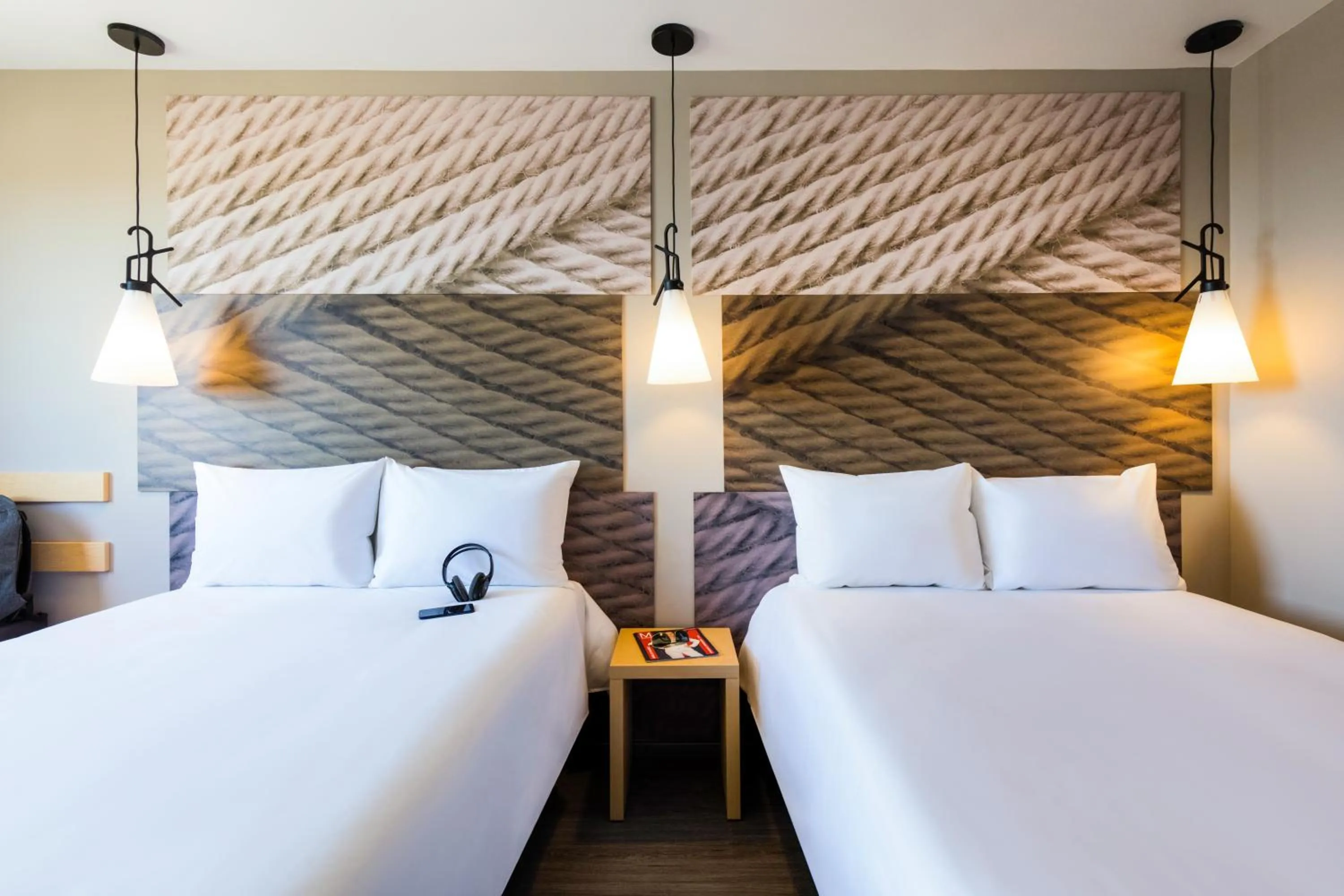 Bedroom, Bed in ibis Gent Centrum Opera