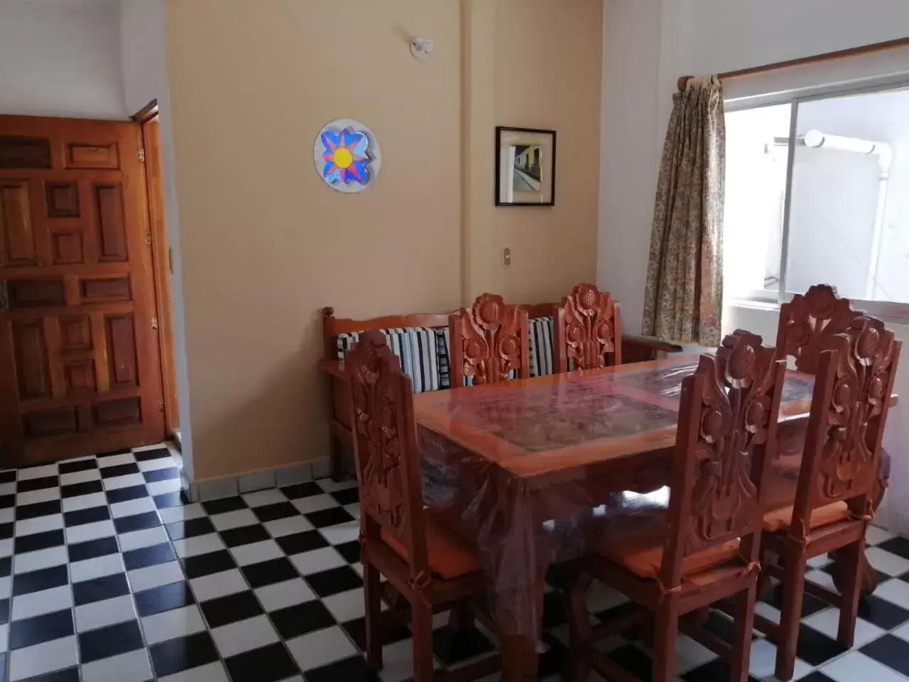 Kitchen or kitchenette, Dining Area in Hotel Isis