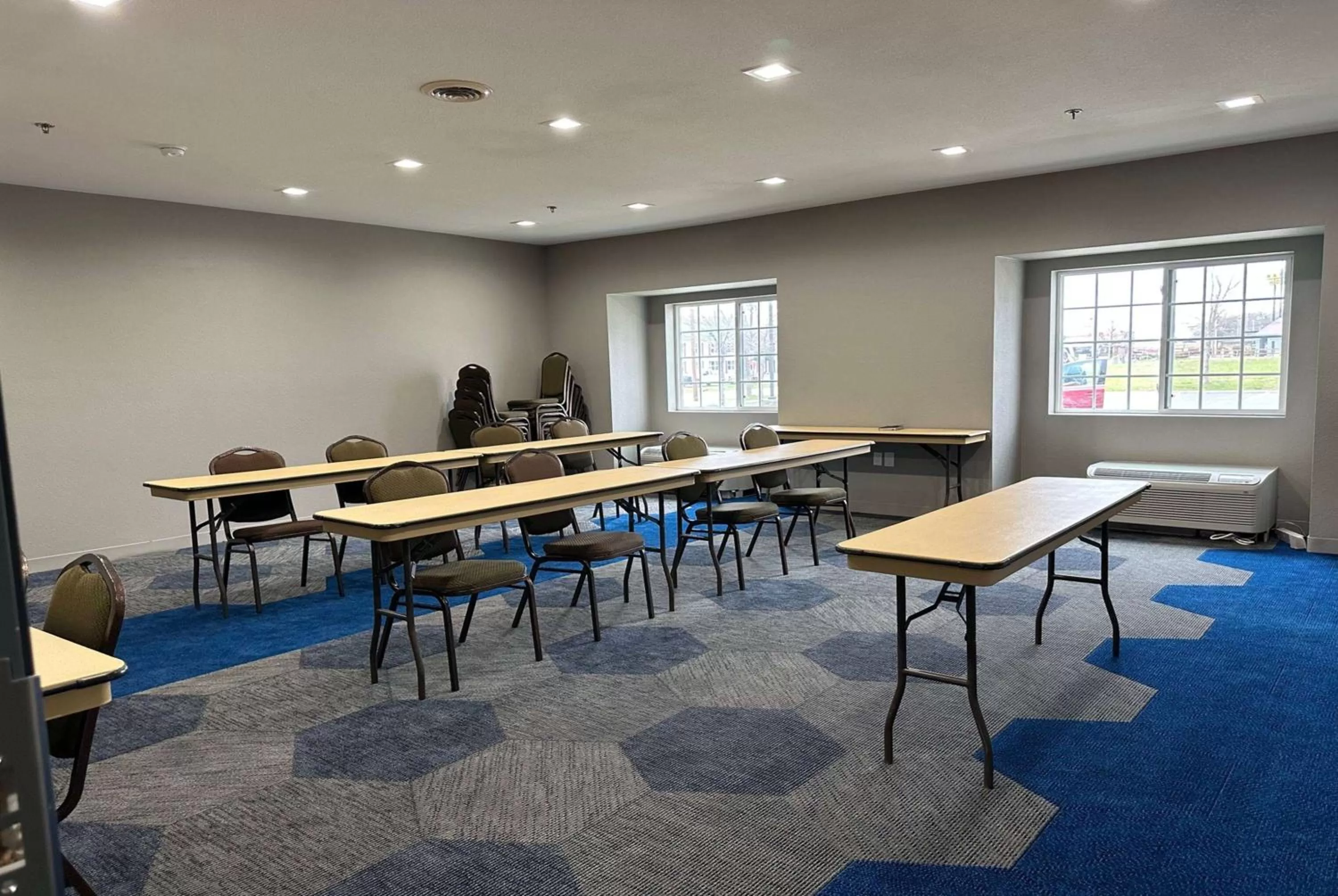 Meeting/conference room in Microtel Inn & Suites by Wyndham Manchester - Newly Renovated