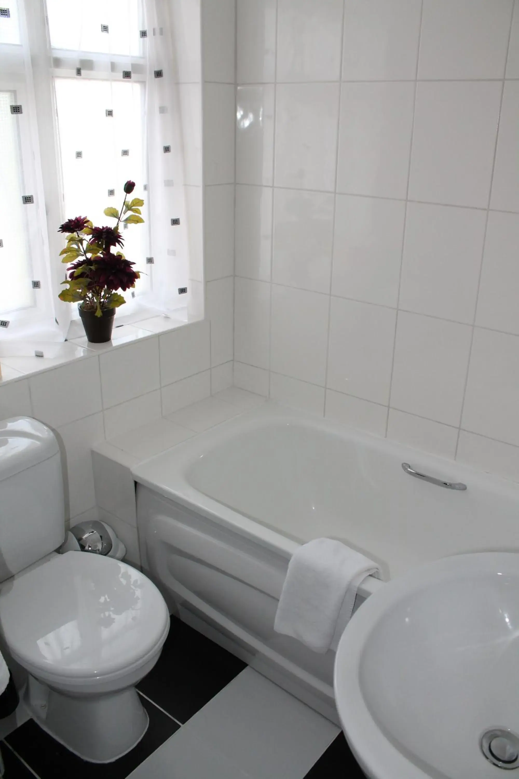 Bathroom in The Abbey House Hotel