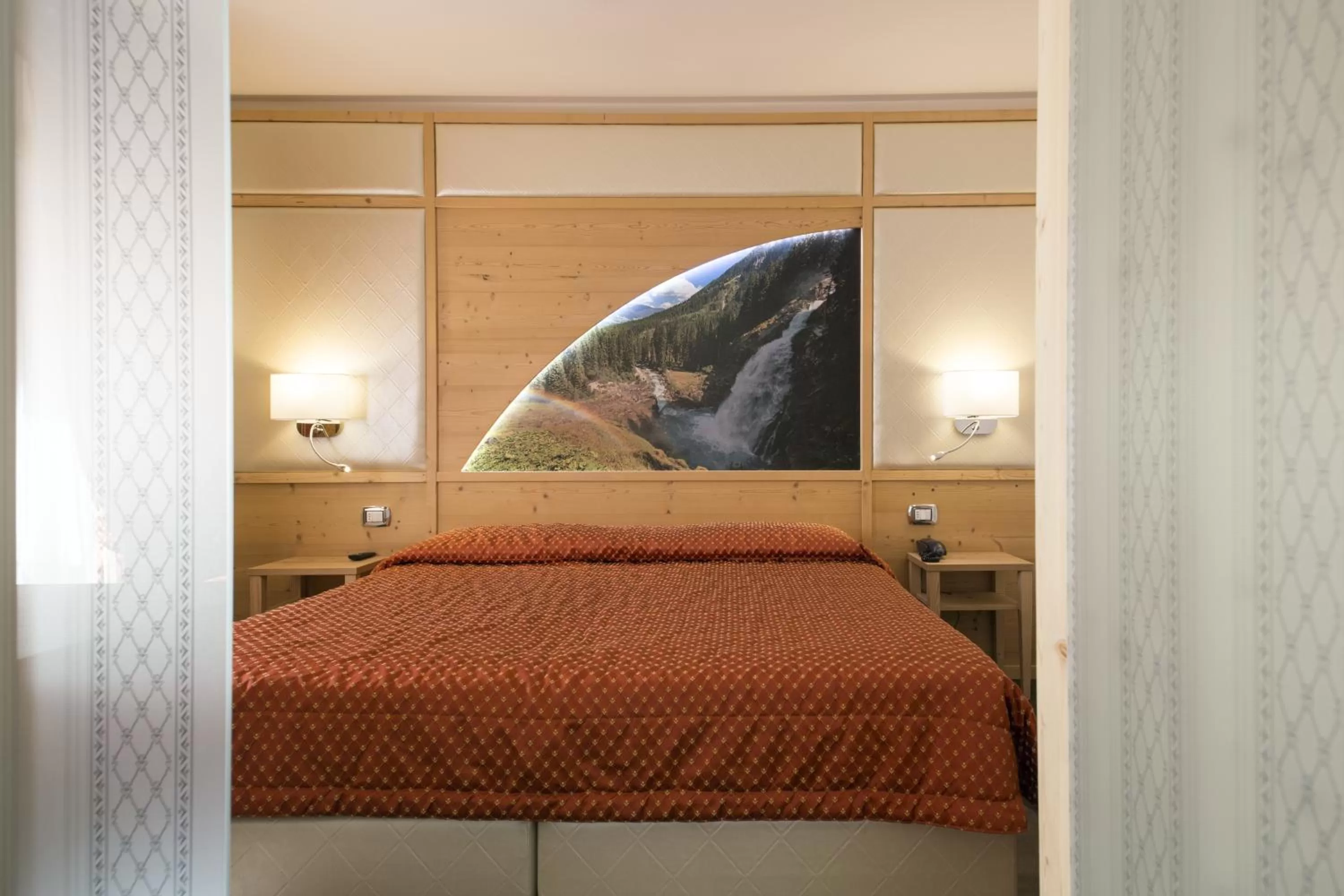 Photo of the whole room, Bed in Hotel Touring