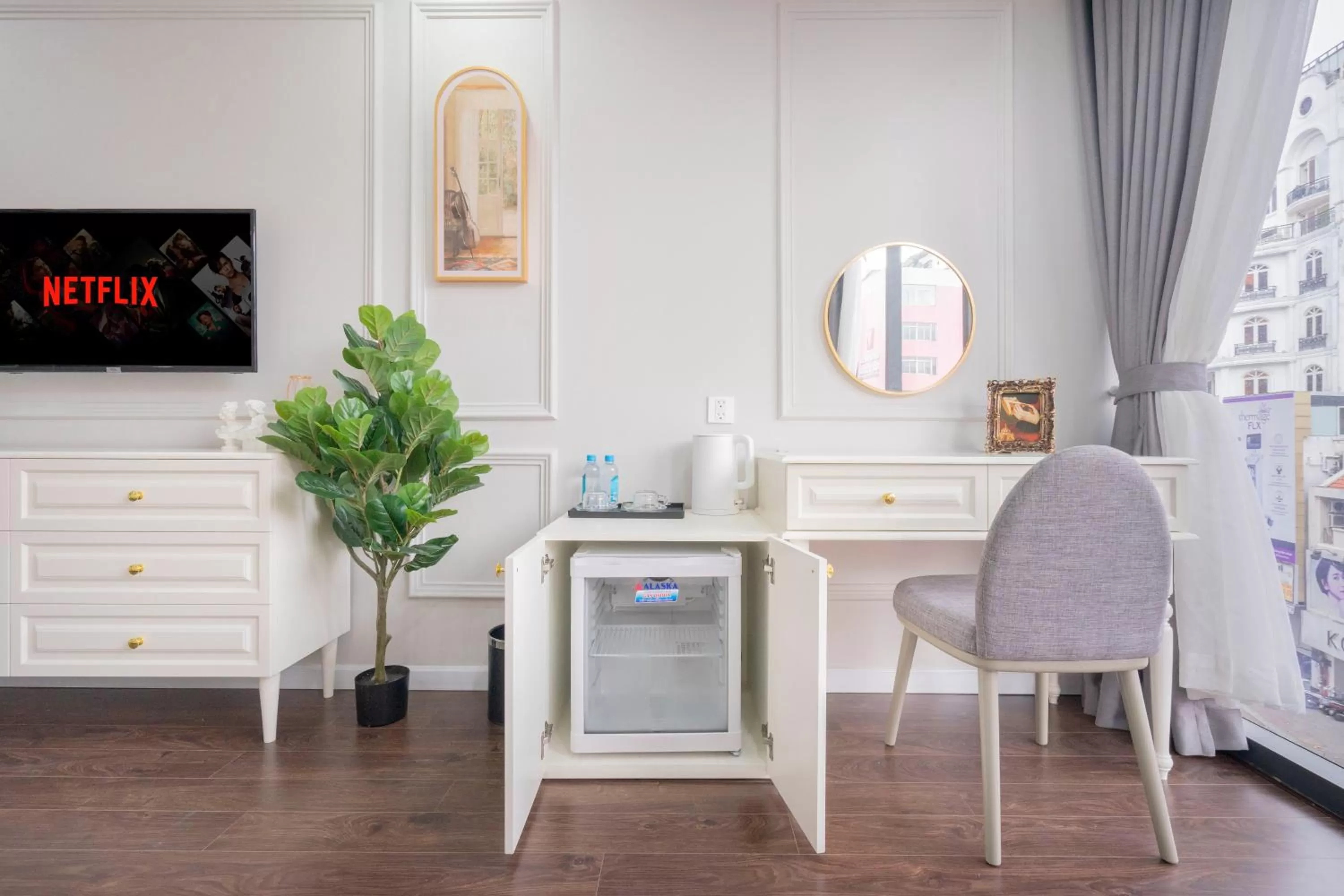 TV and multimedia, Seating Area in SAZI HOTEL - BÙI THỊ XUÂN