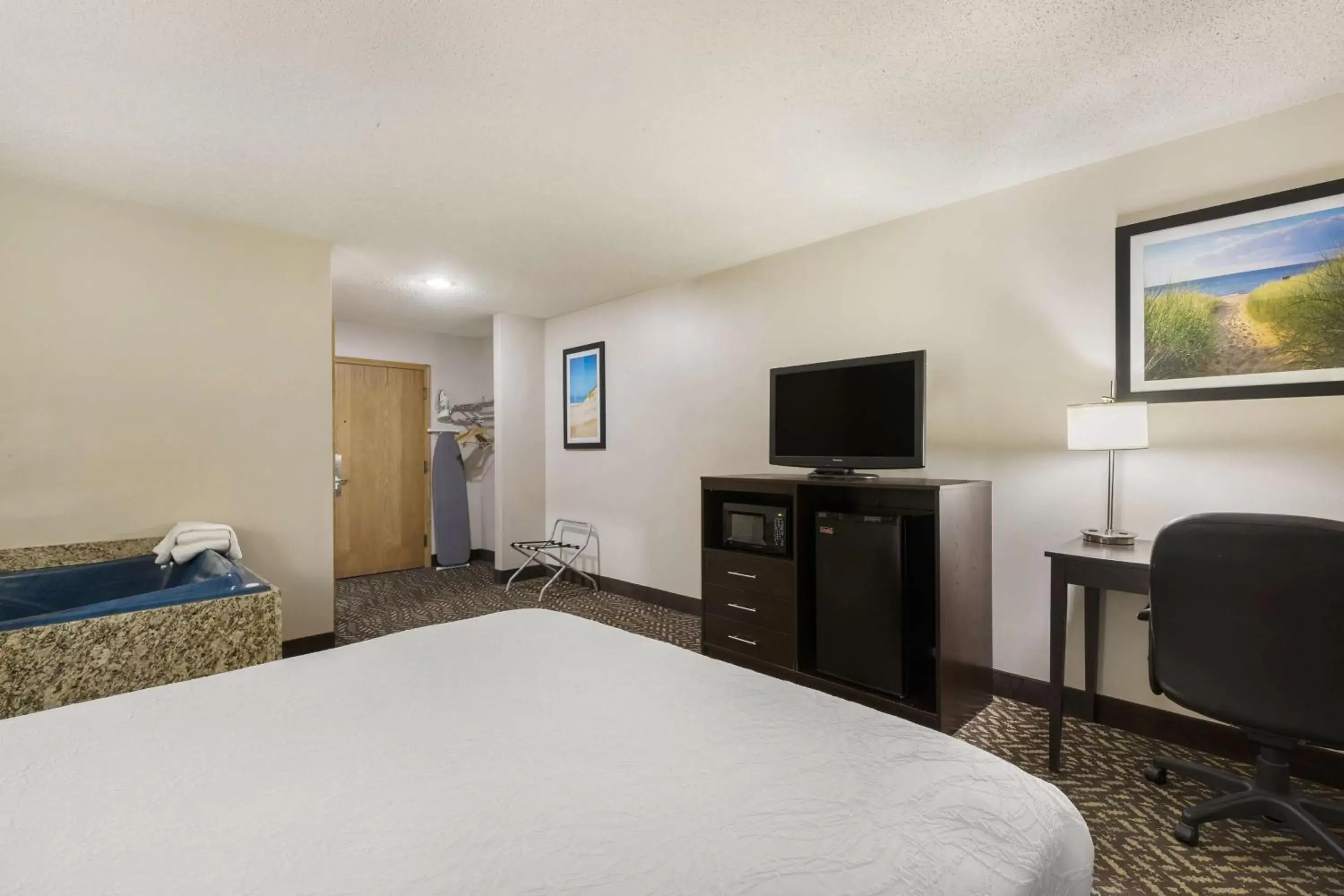 Bedroom, Bed in Best Western Indian Oak Bedroom, Bed in Best Western Indian Oak