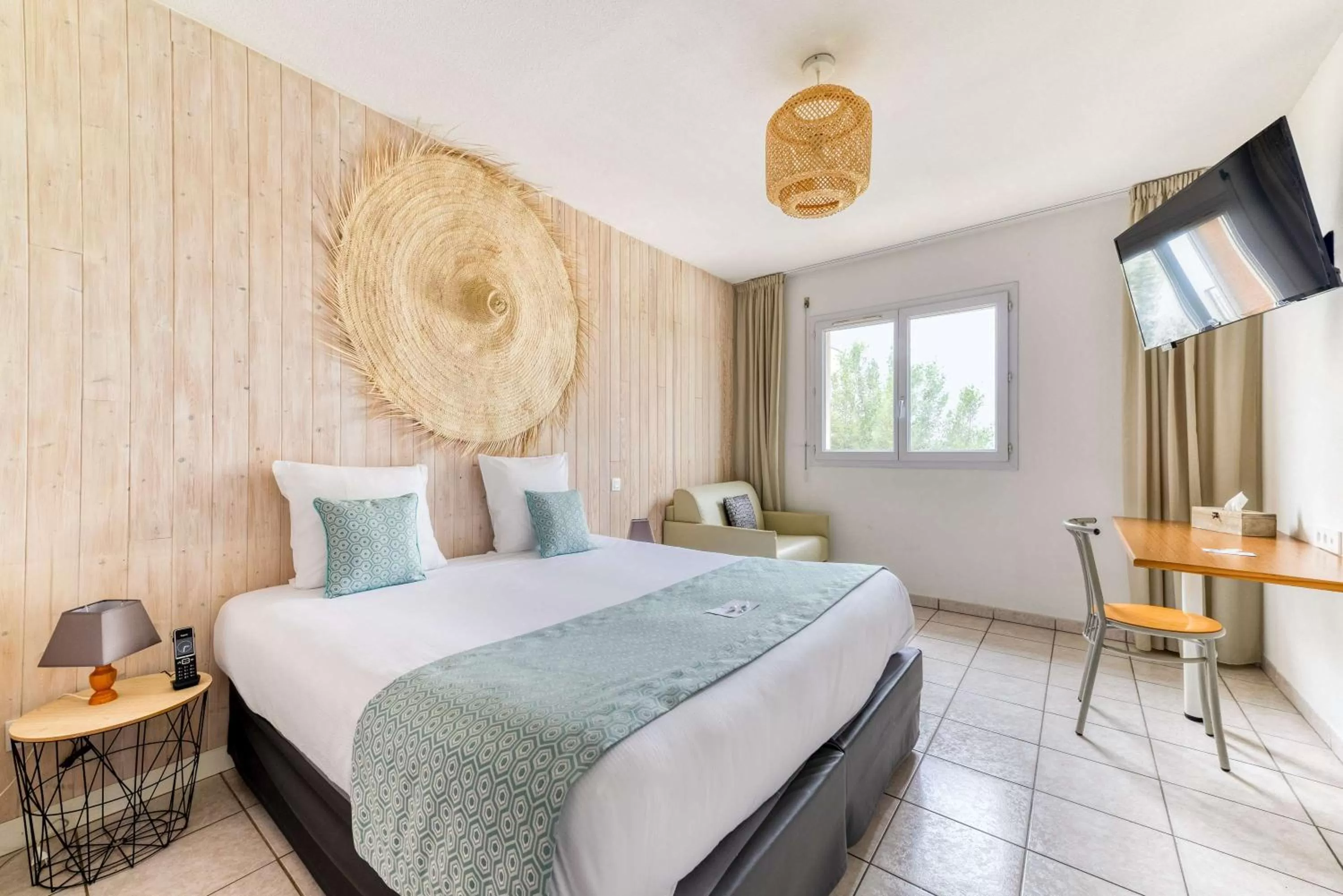 Bedroom, Bed in Sure Hotel by Best Western Beziers Le Monestie