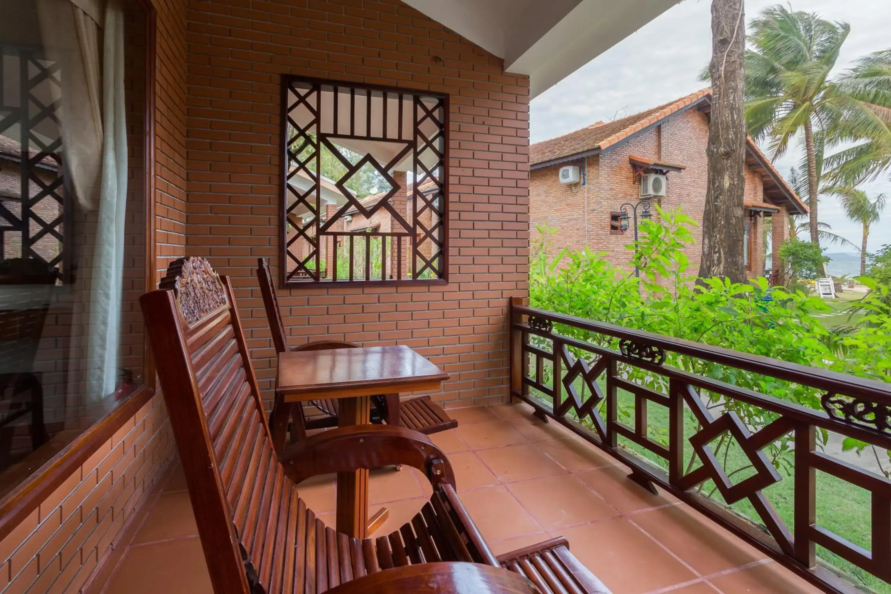 Garden, Balcony/Terrace in Gold Coast Phu Quoc Beach Resort