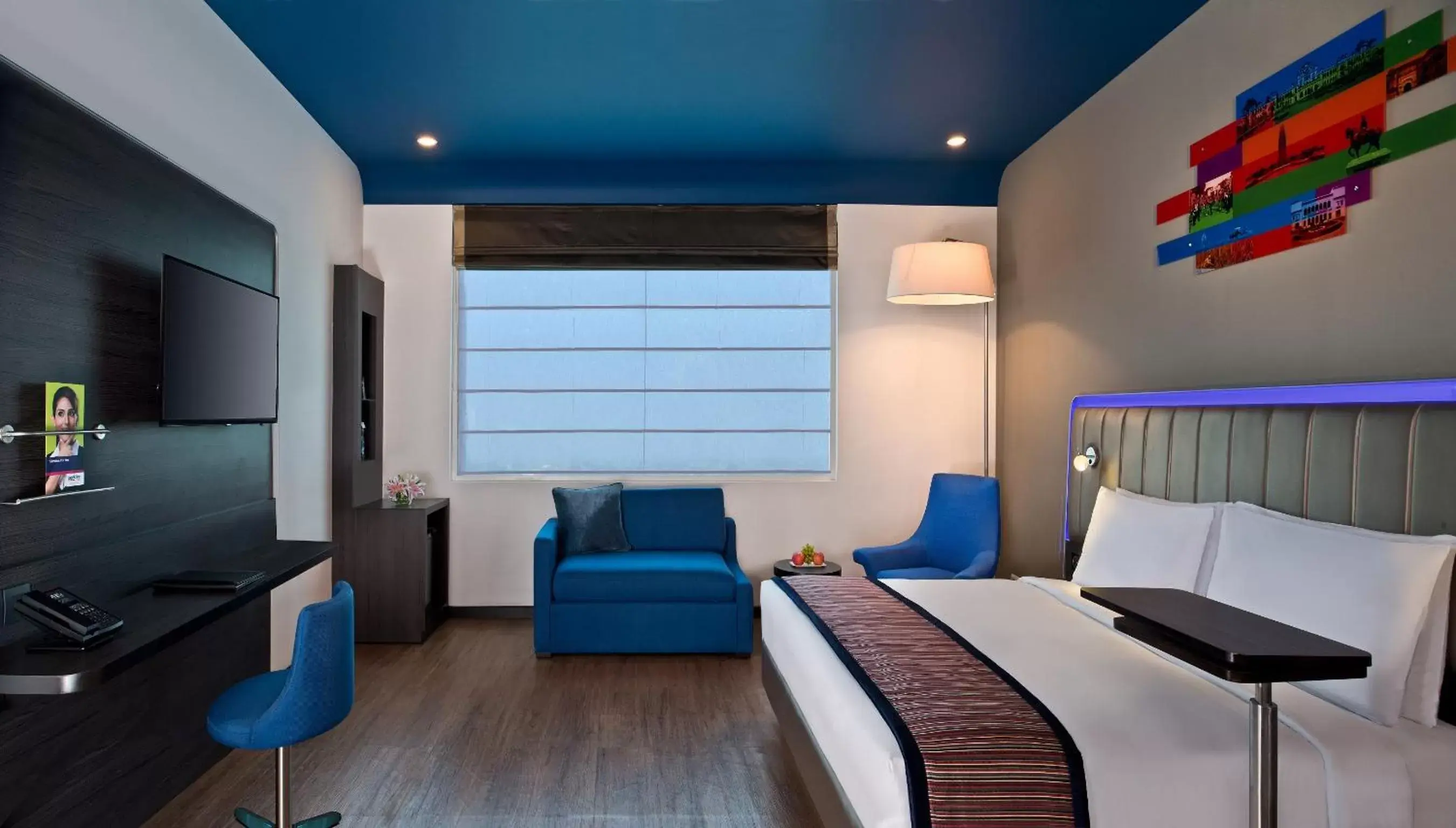 Bed, Seating Area in Park Inn By Radisson Amritsar Airport