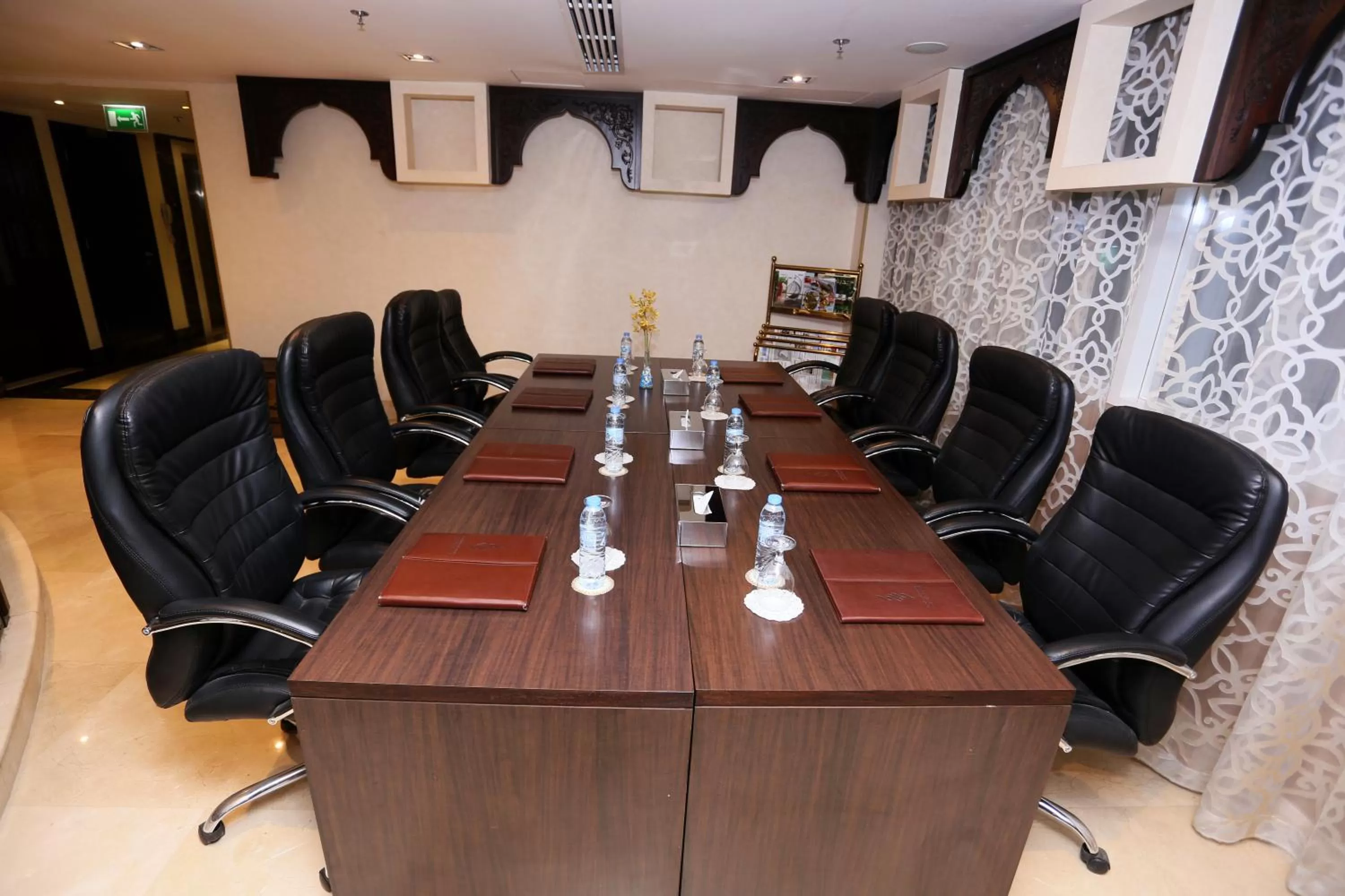 Business facilities in Al Hamra Hotel