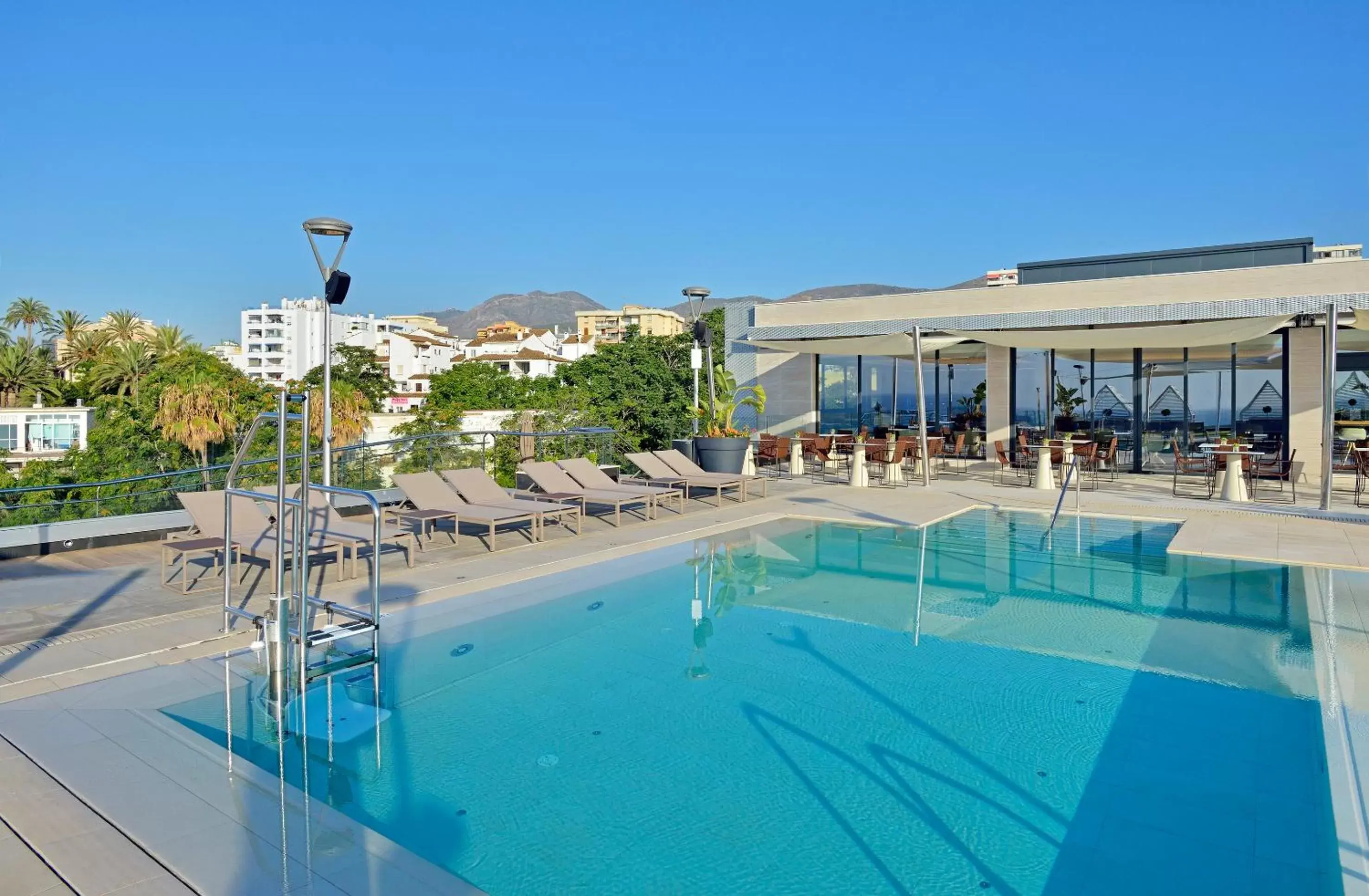 Area and facilities, Swimming Pool in Melia Costa del Sol