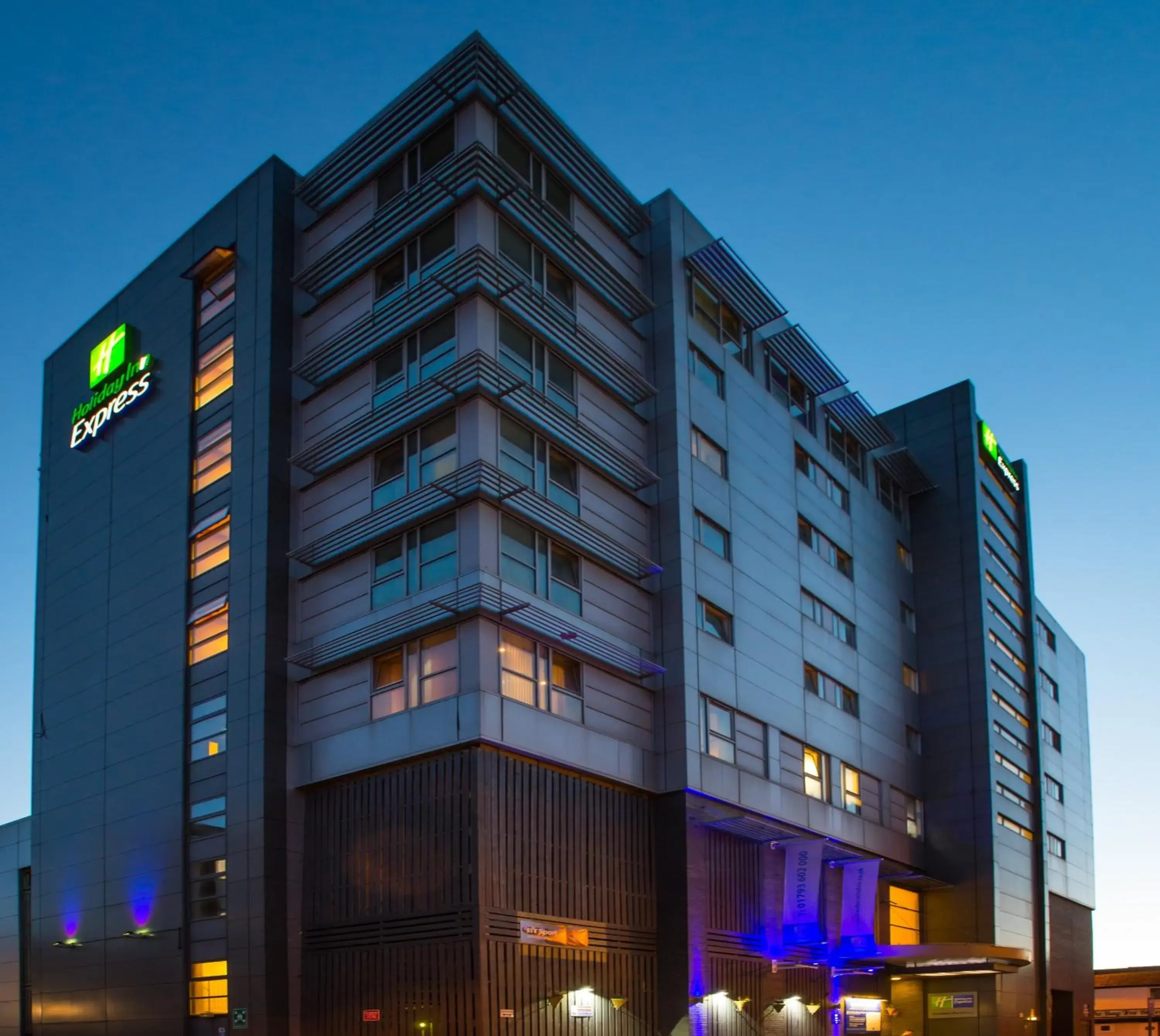 Property Building in Holiday Inn Express Swindon City Centre