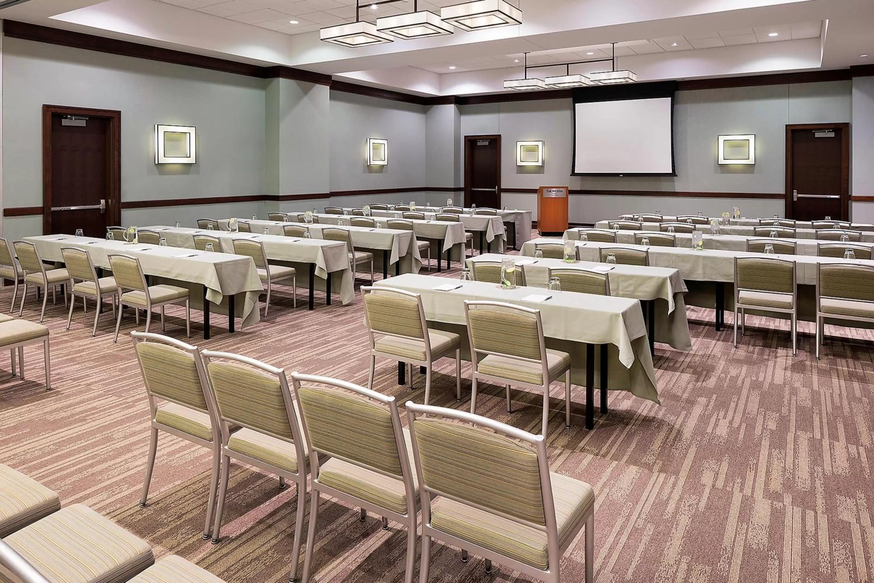 Meeting/conference room in The Westin Edina Galleria