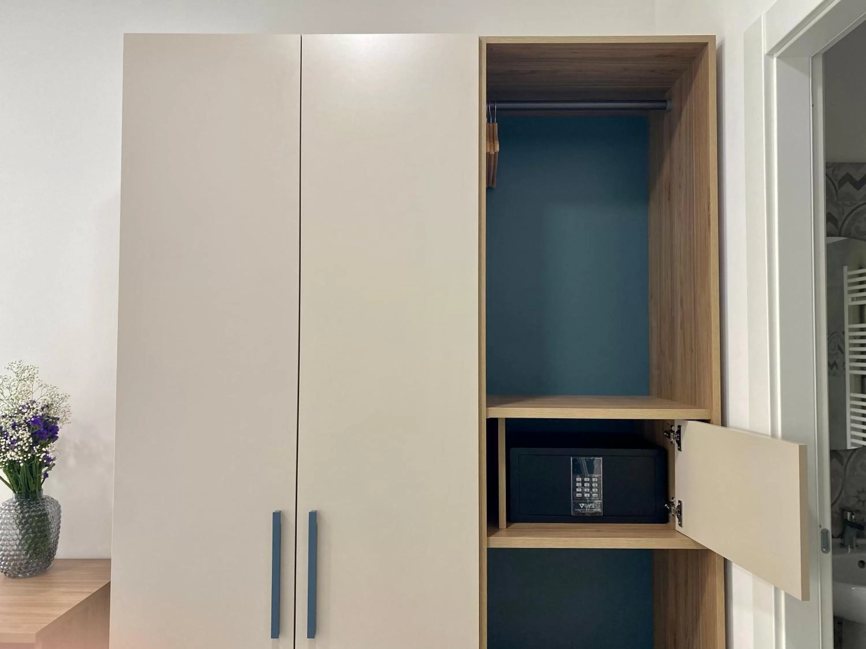 TV/Entertainment Center in Sperlonga Center Holiday