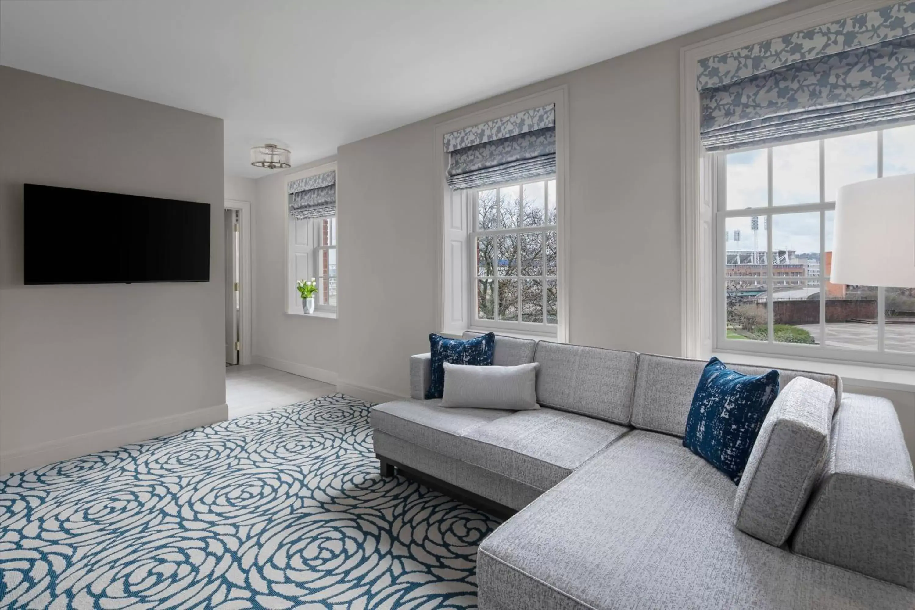 Photo of the whole room, Seating Area in The Lytle Park Hotel, Autograph Collection