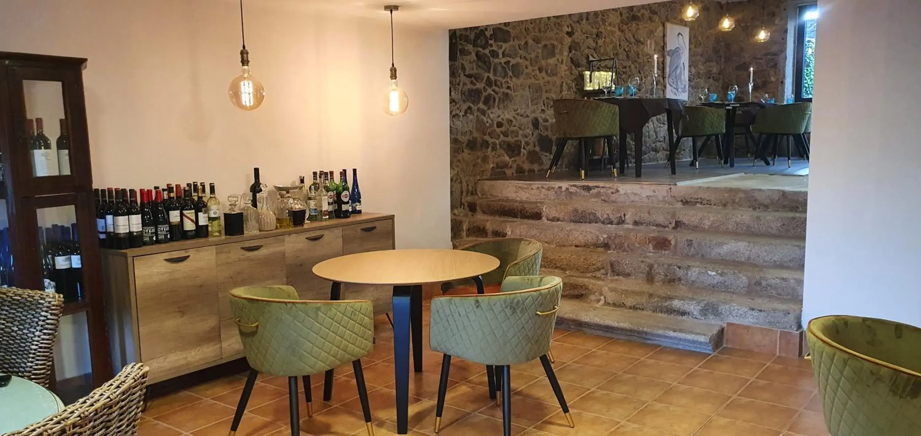 Restaurant/places to eat, Lounge/Bar in Ecocasa Lema II
