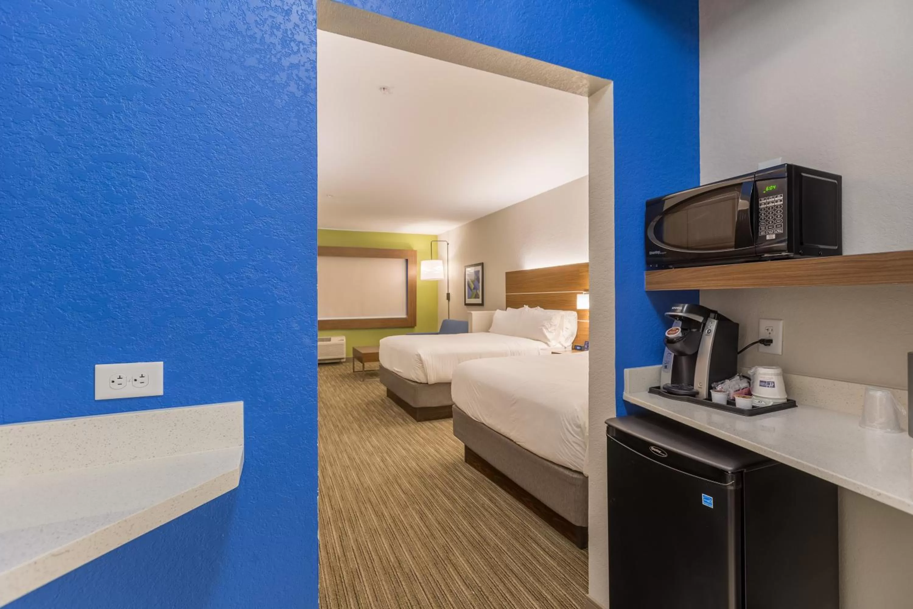Bedroom, Bed in Holiday Inn Express & Suites - San Marcos South by IHG