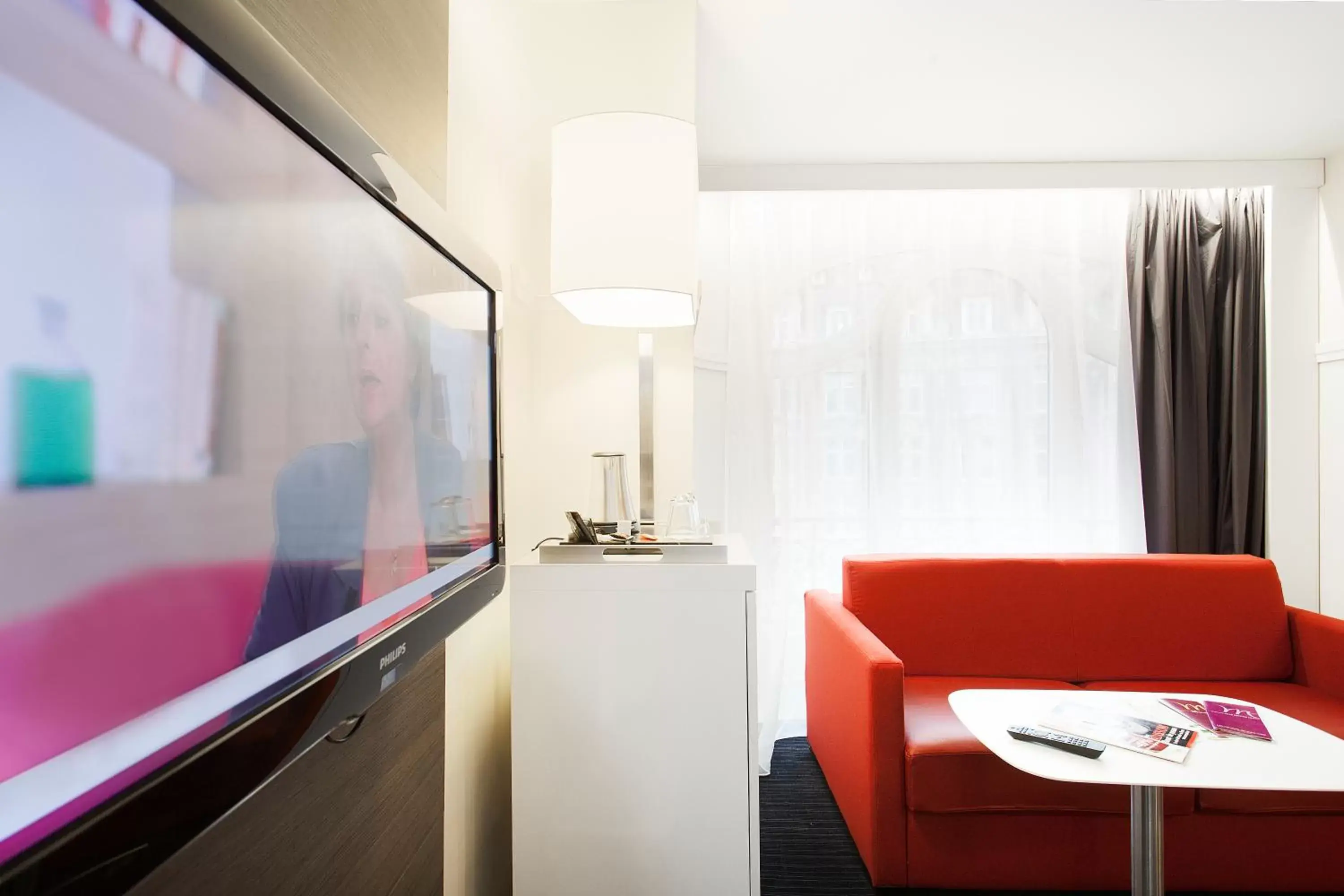 TV and multimedia in Mercure Lille Centre Grand Place