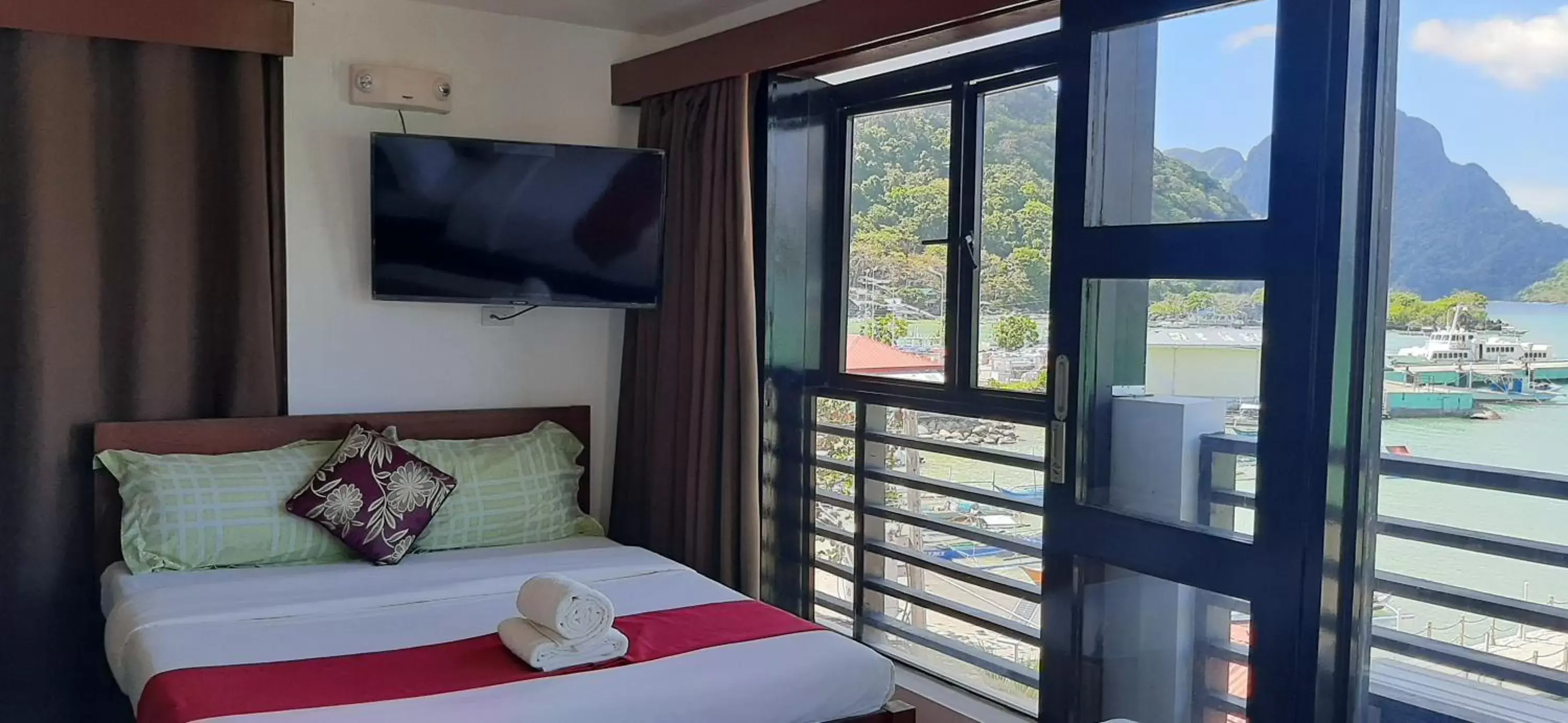 Bed in A Place to Remember El Nido