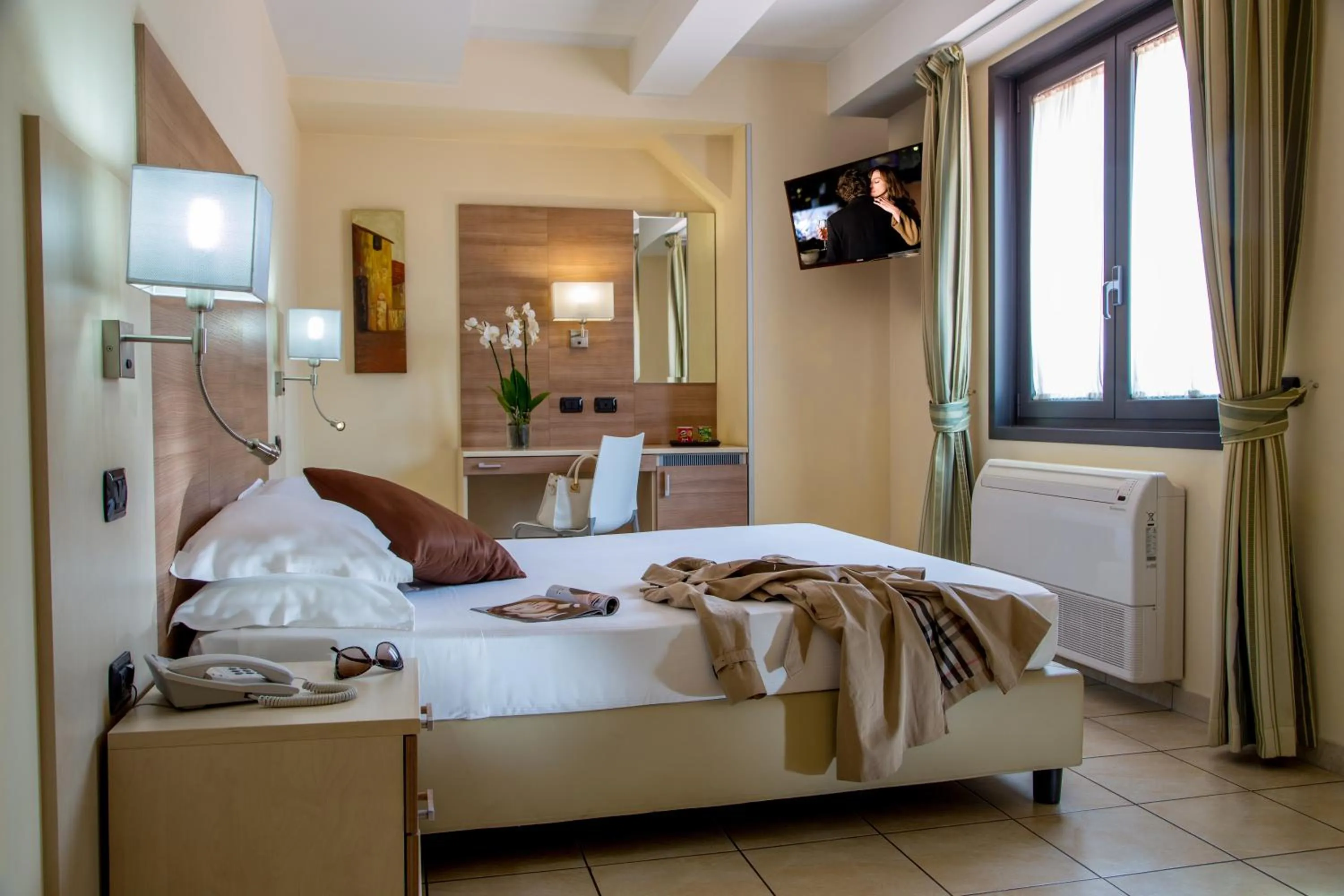 Standard Double or Twin Room in Hotel Domidea
