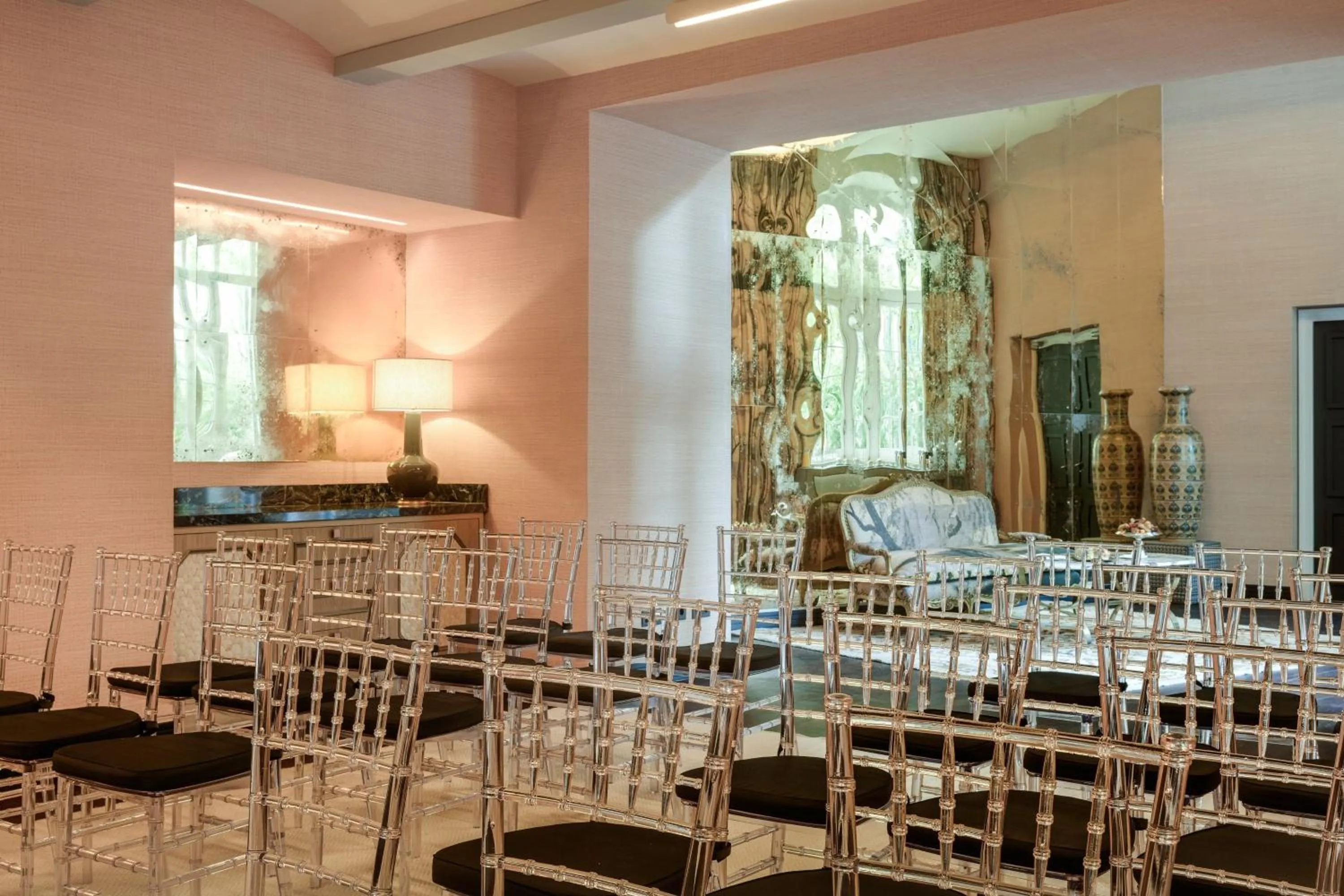 Entertainment in Santo Mauro, a Luxury Collection Hotel, Madrid