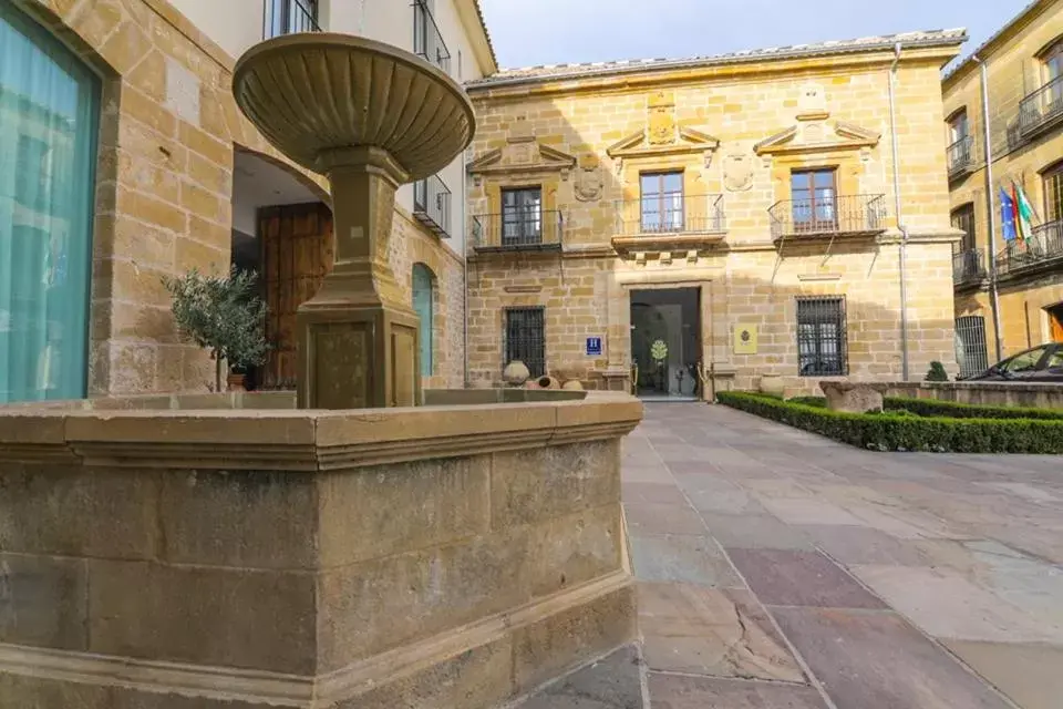 Property building in Hotel Palacio De Úbeda 5 G.L