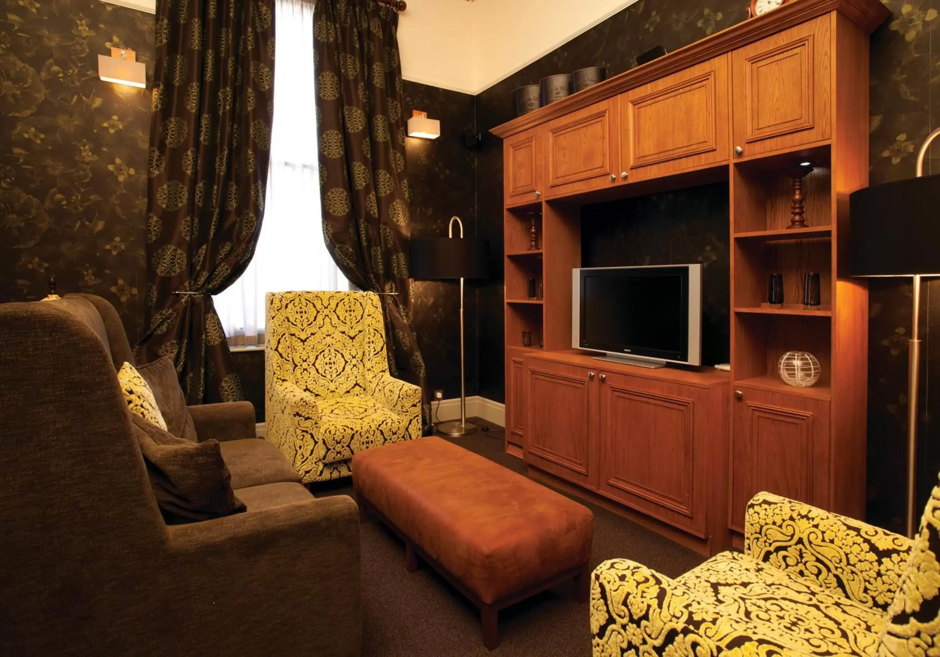 Living room in Hotel du Vin Cheltenham