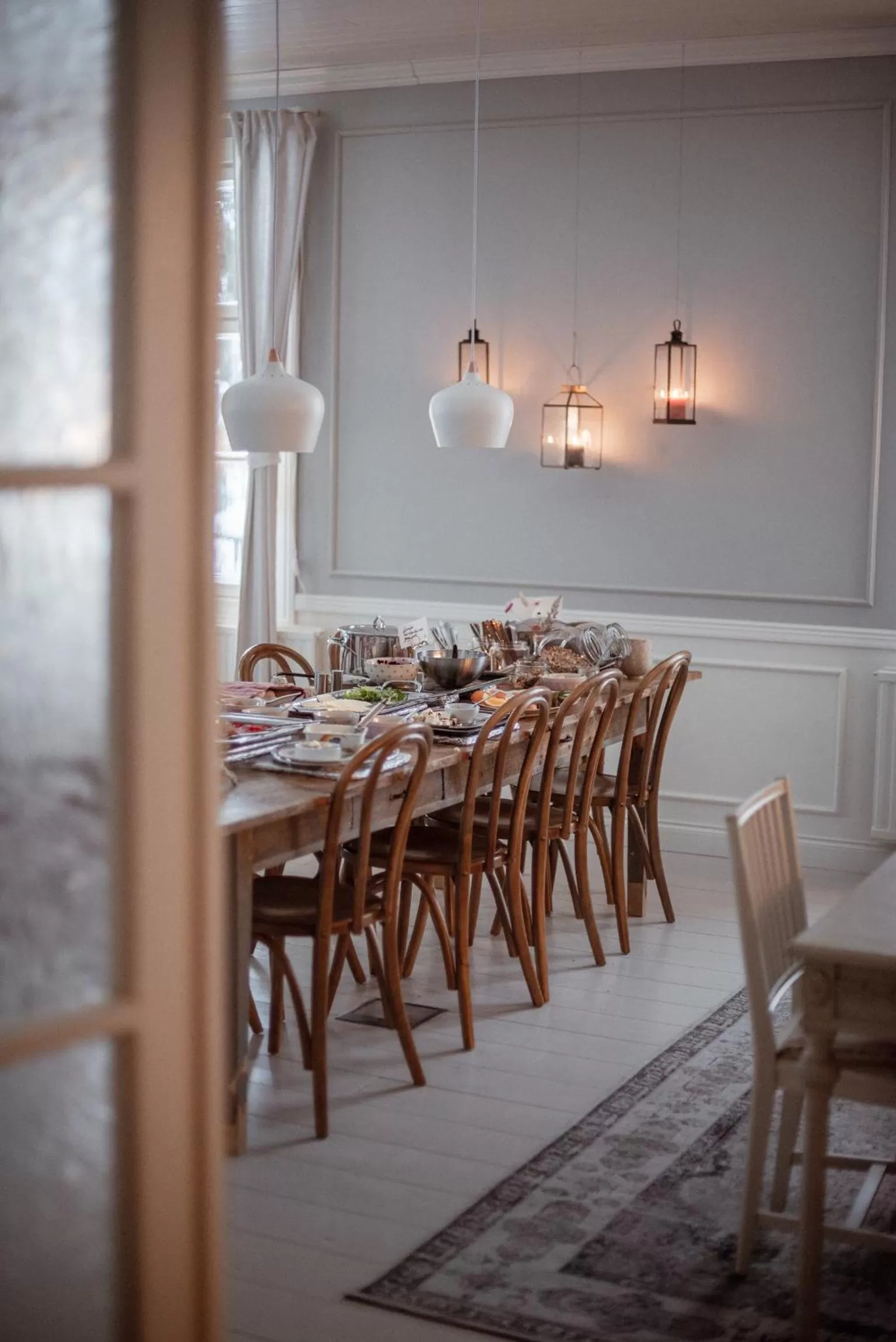 Seating area in Vanha pappila Hetki Oy