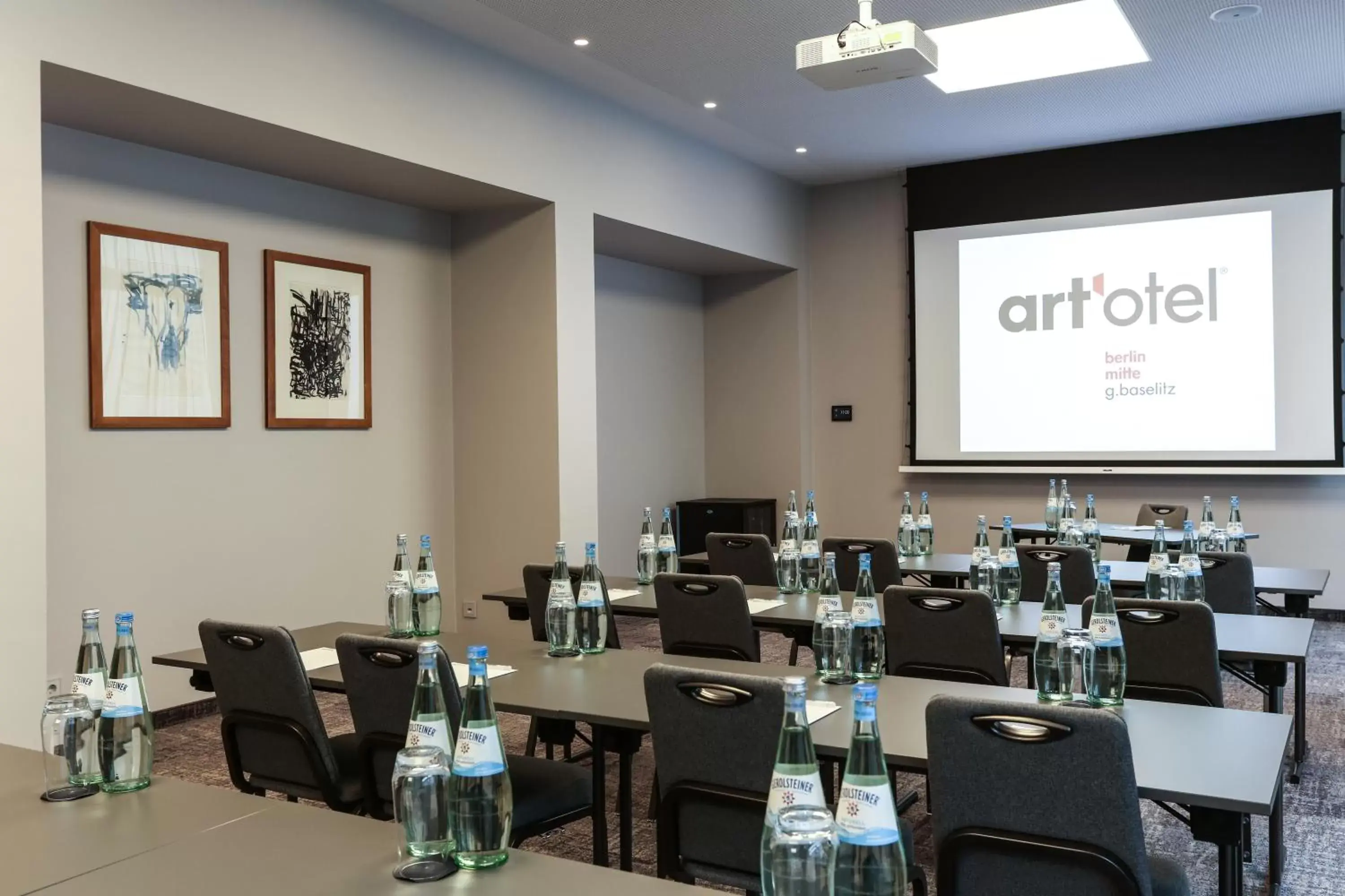 Meeting/conference room, Restaurant/Places to Eat in art'otel berlin mitte, Powered by Radisson Hotels