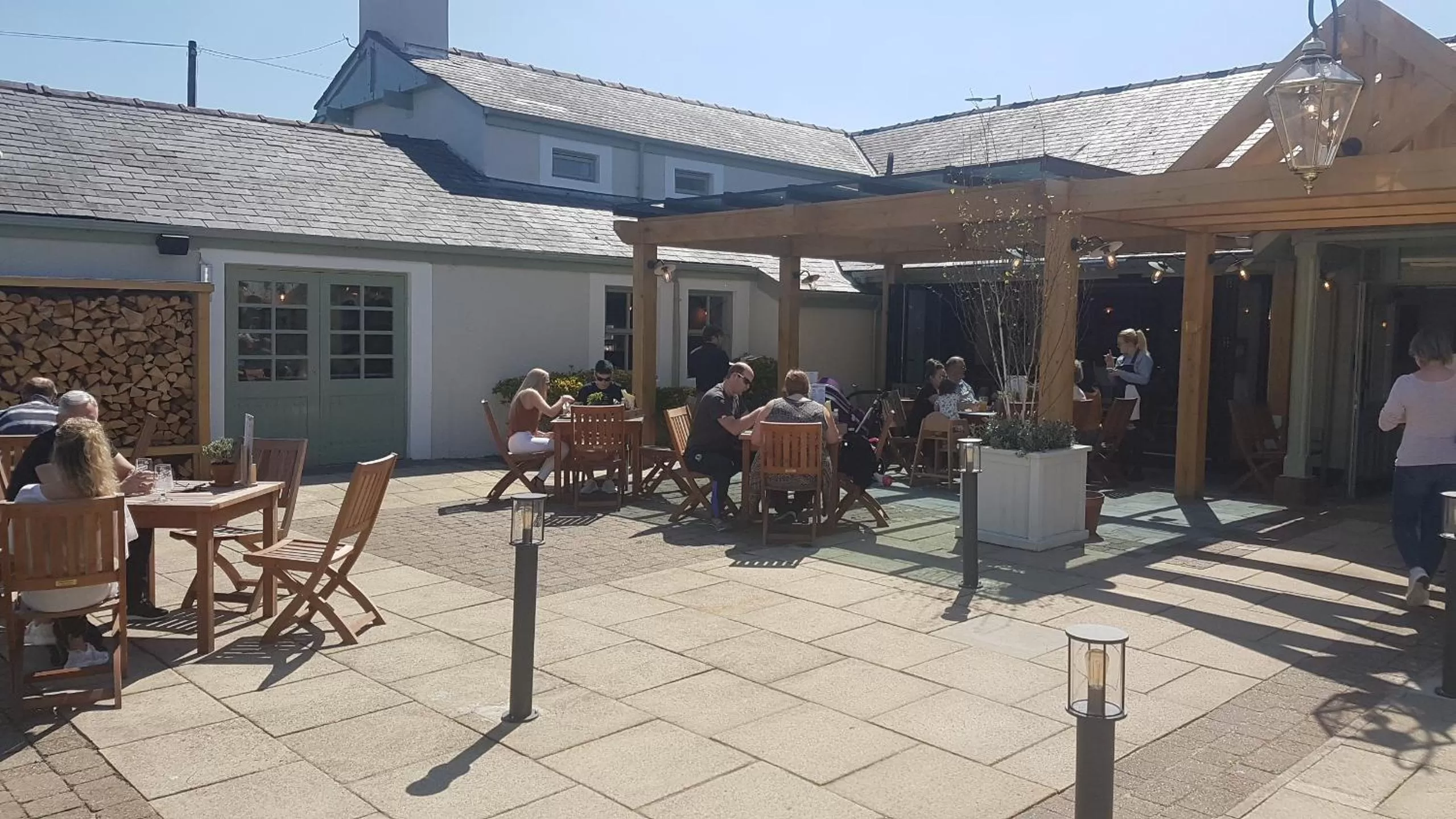 Patio in The Bluebird Inn at Samlesbury