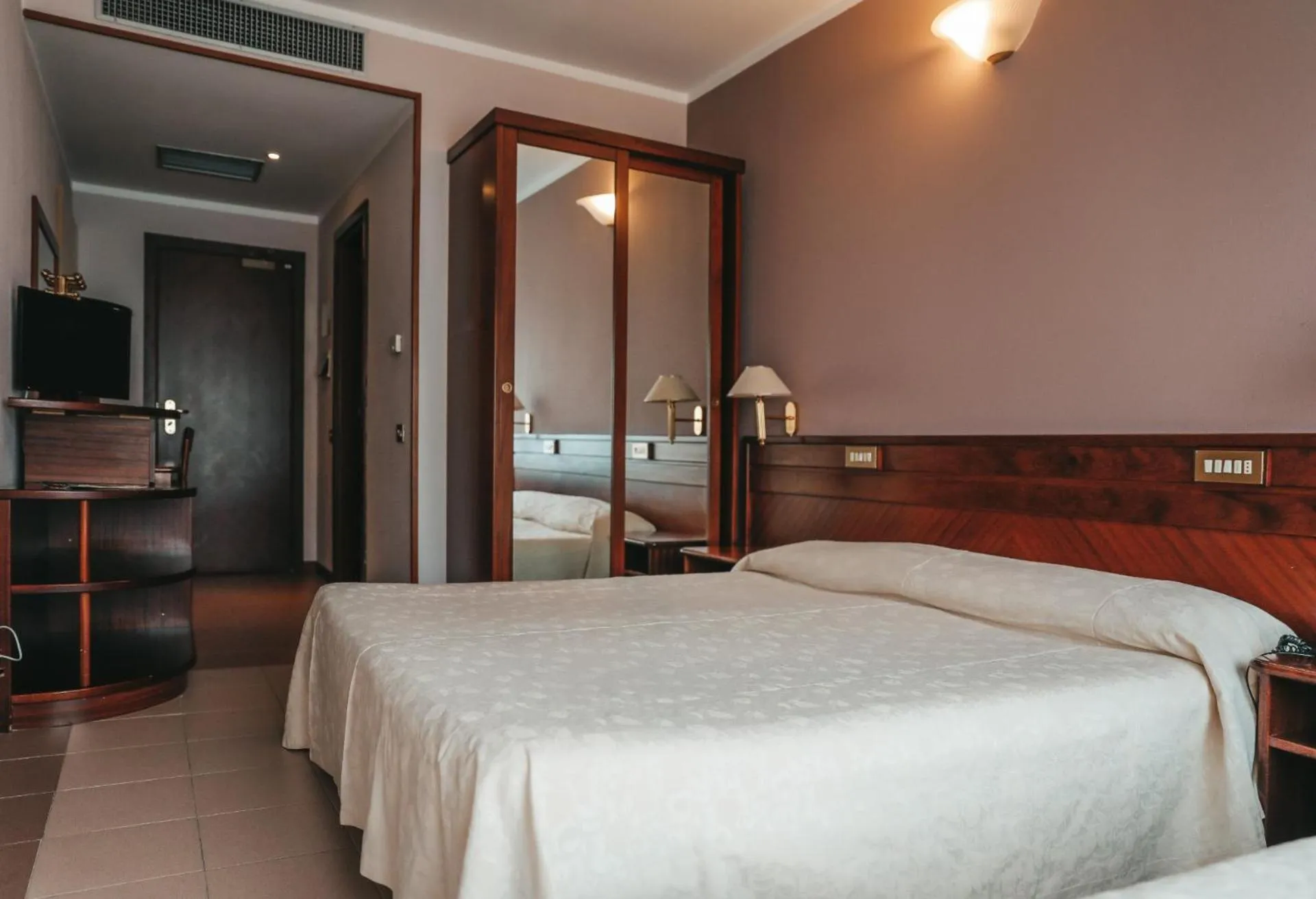 Photo of the whole room, Bed in Hotel Dante Family Spa Resort