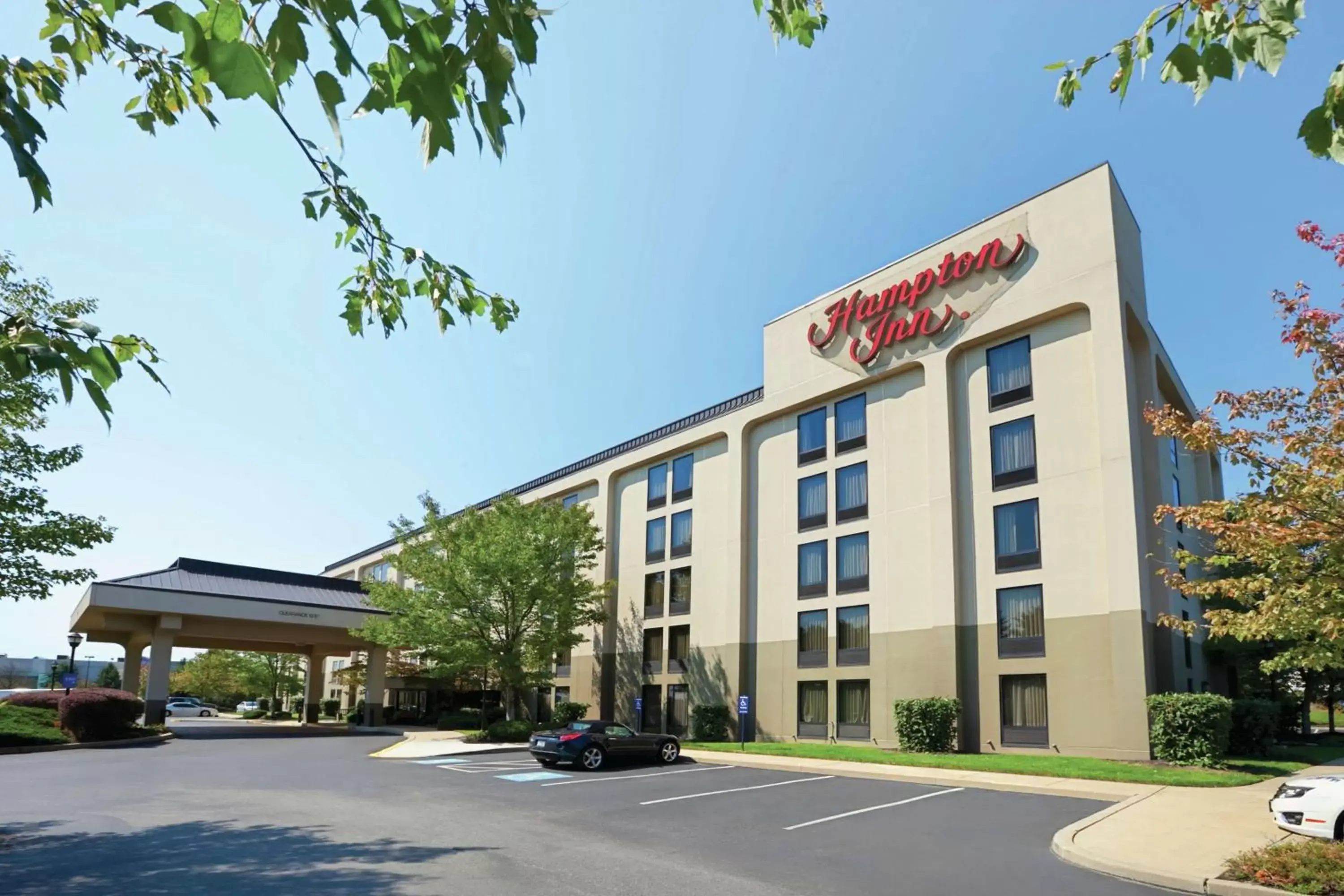 Property building in Hampton Inn - York Property building in Hampton Inn - York