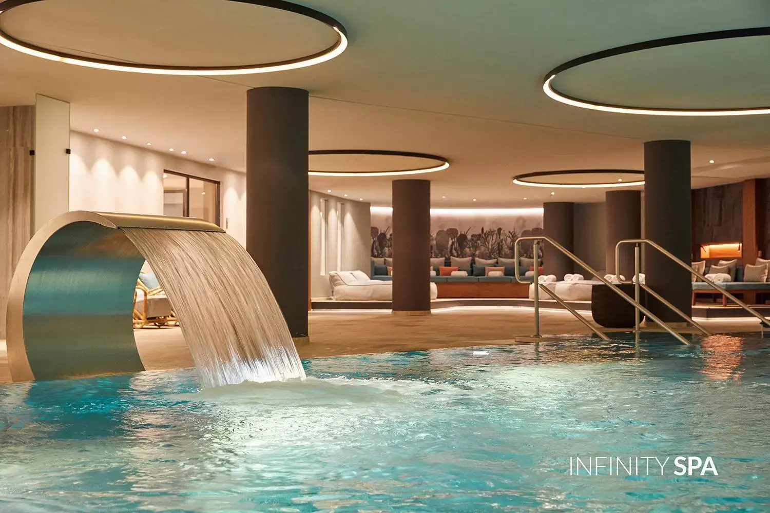 Spa and wellness centre/facilities, Swimming Pool in Infinity Hotel & Conference Resort Munich