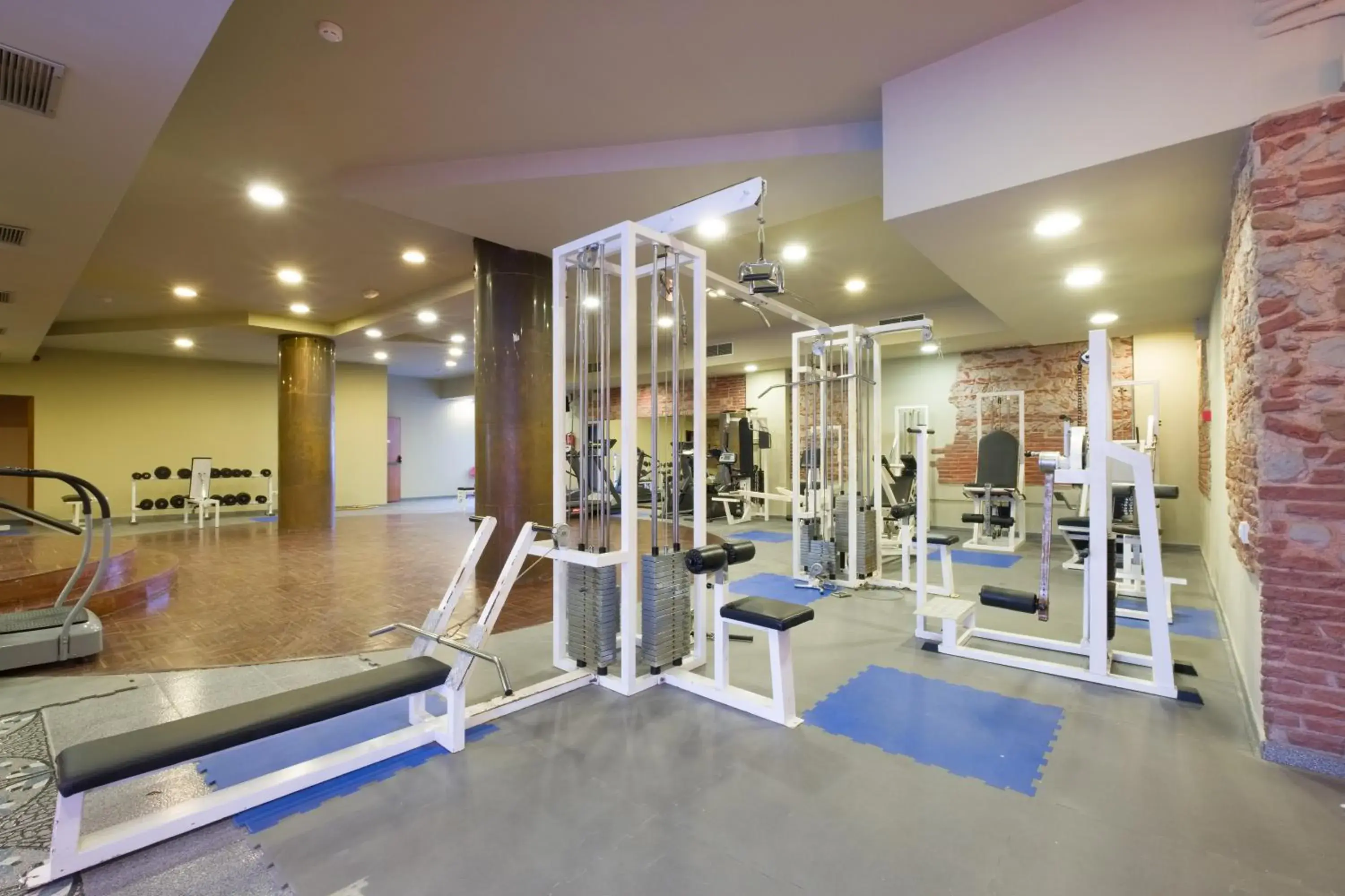 Fitness centre/facilities, Fitness Center/Facilities in Hotel California Garden