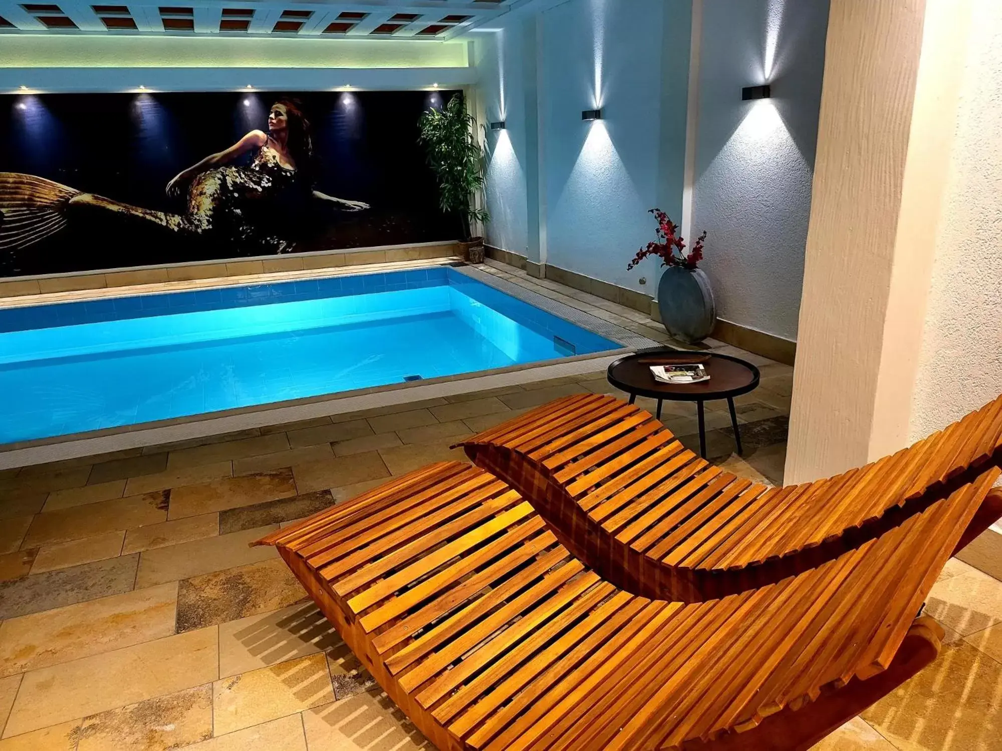 Swimming Pool in Arthotel ANA Gold