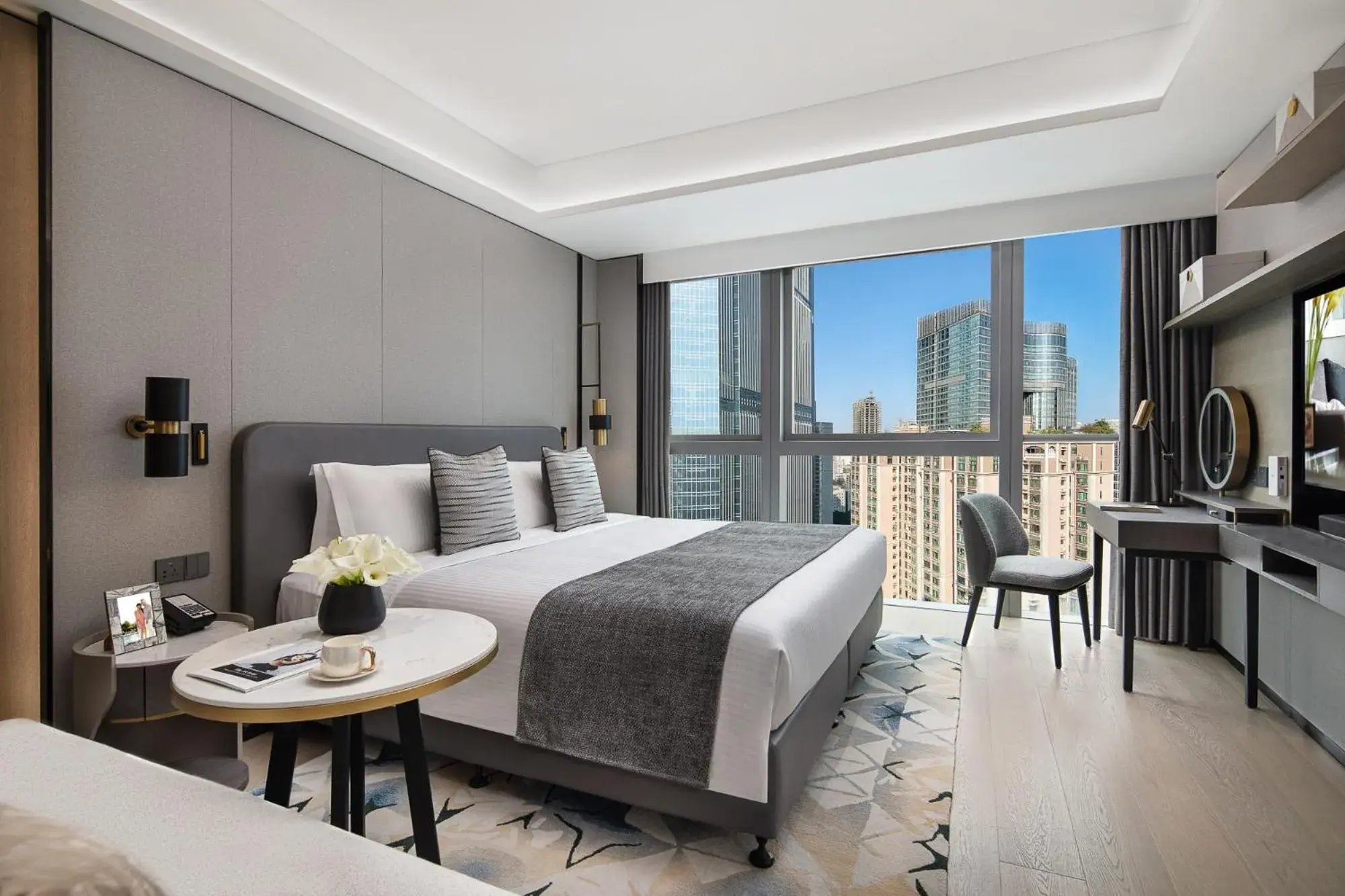 View (from property/room), Bed in Ascott ICC Guangzhou