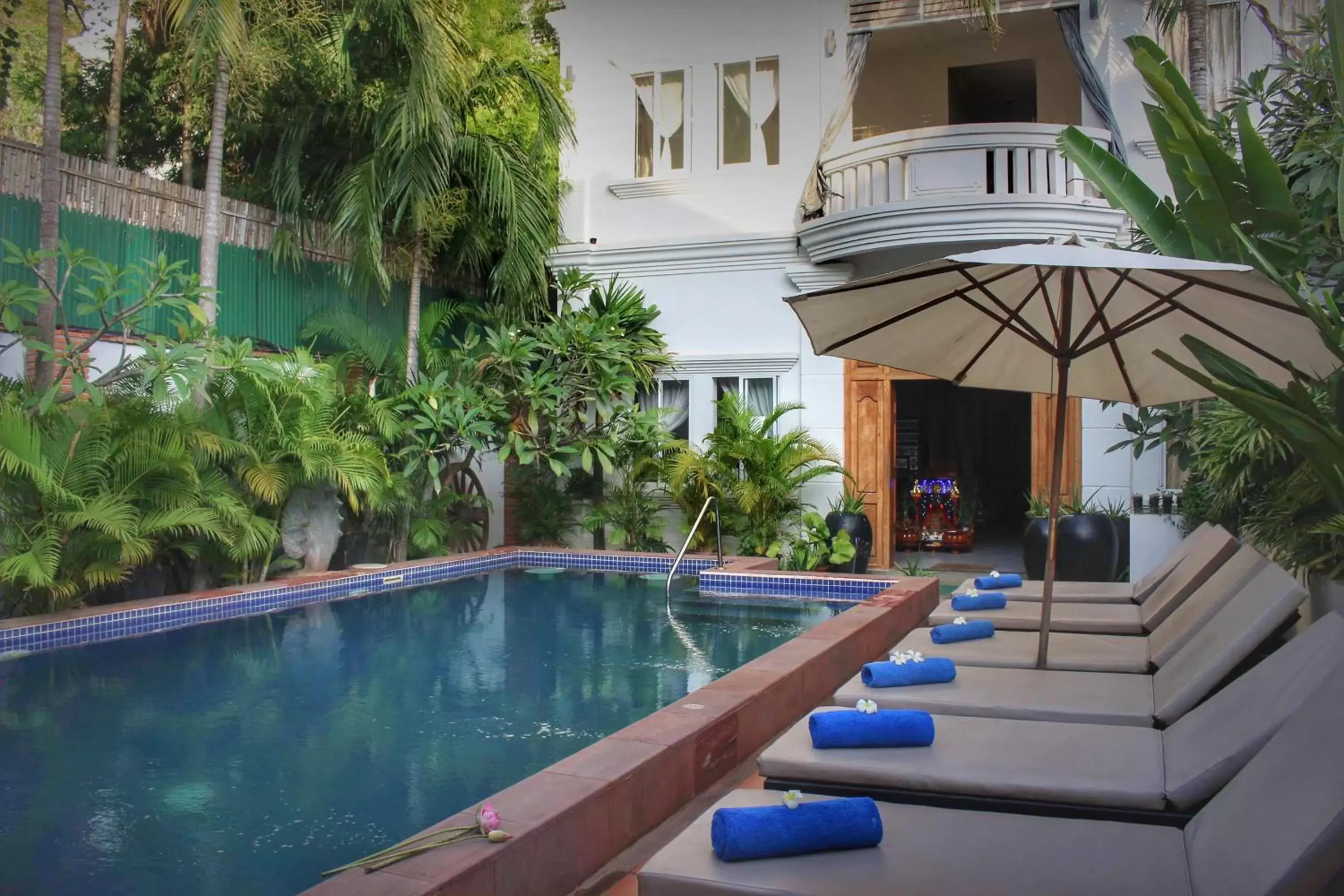 Swimming Pool in Villa Um Theara - Siem Reap