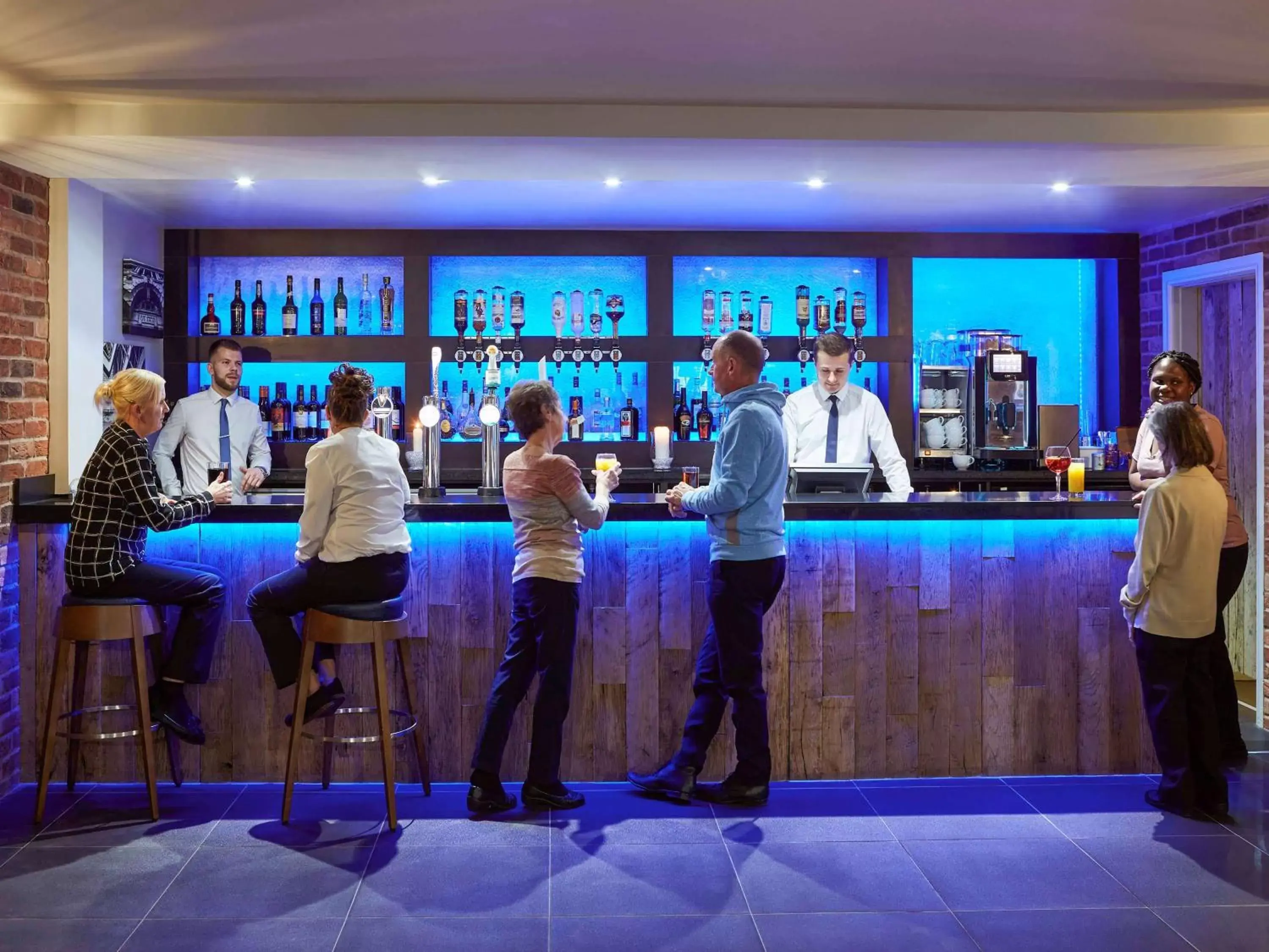 Lounge or bar in Novotel Manchester West
