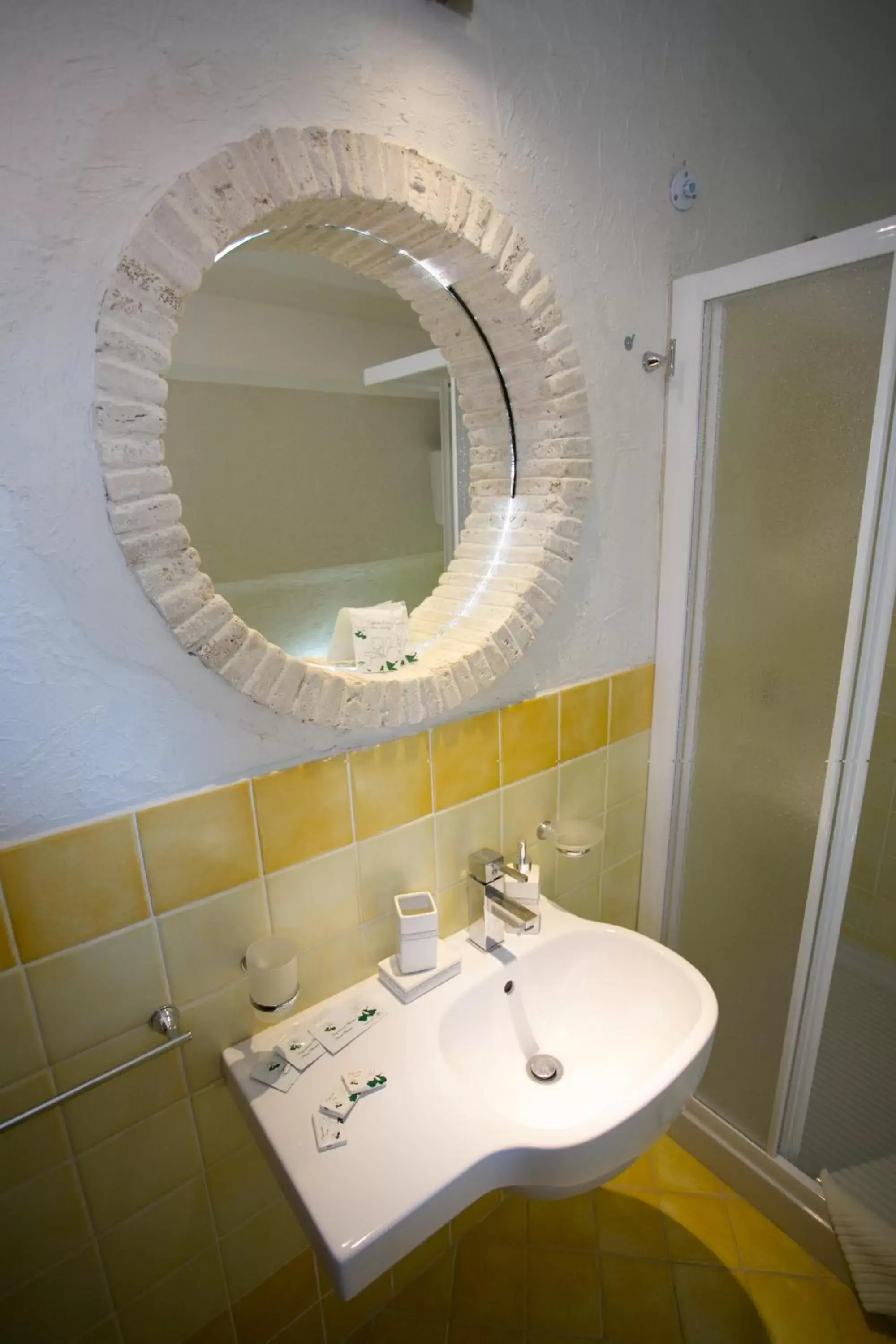 Bathroom in Hotel Villa Antica Tropea