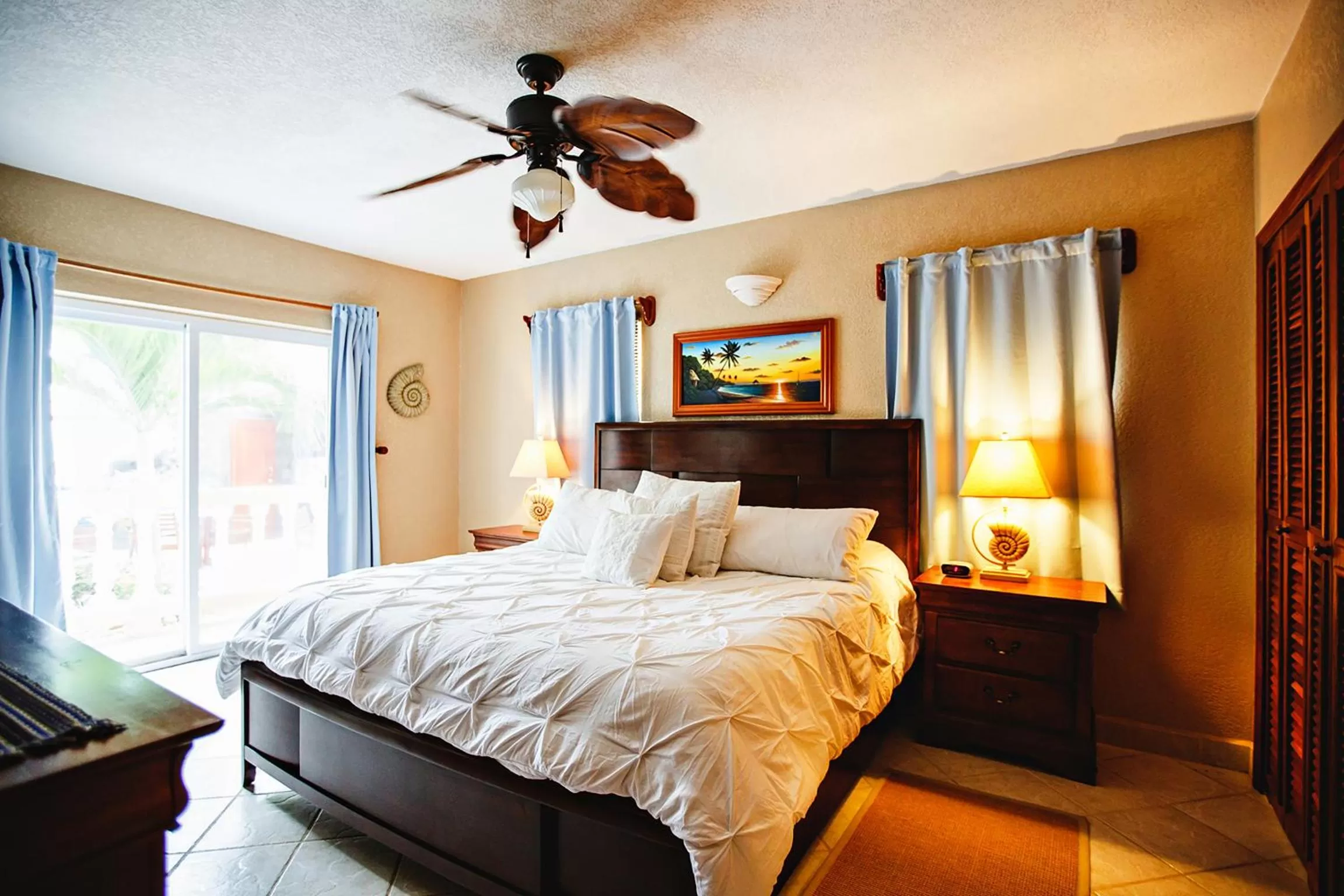 Bedroom, Bed in Pelican Reef Villas Resort